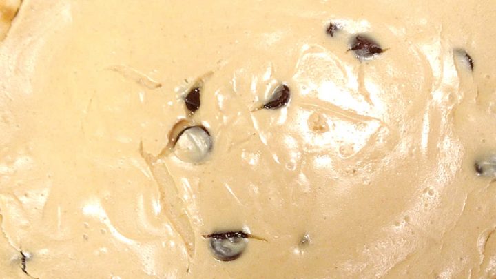 Indulge in guilt-free sweetness with our low fat peanut butter cheesecake. Perfect for satisfying cravings without the added guilt. #PeanutButterCheesecake #LowFatDessert #HealthySweetTreat #NoBakeCheesecake #GuiltFreeIndulgence