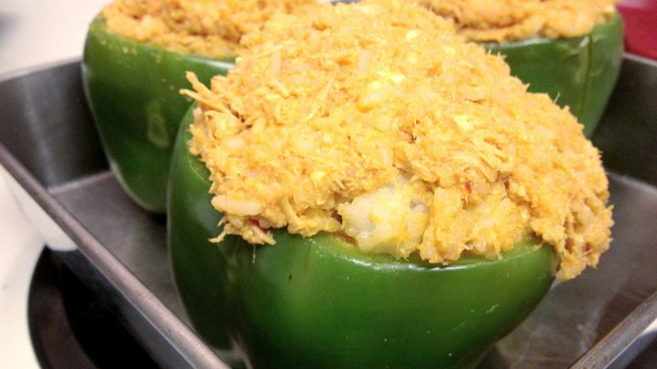 Take your taste buds on a flavor adventure with this mouthwatering Slow Cooker Buffalo Chicken. Perfect for meal prep or feeding a crowd. #SlowCookerSavvy #BuffaloChickenLovers #EasyMealIdeas #CrockpotCreations #SpicySundaySupper