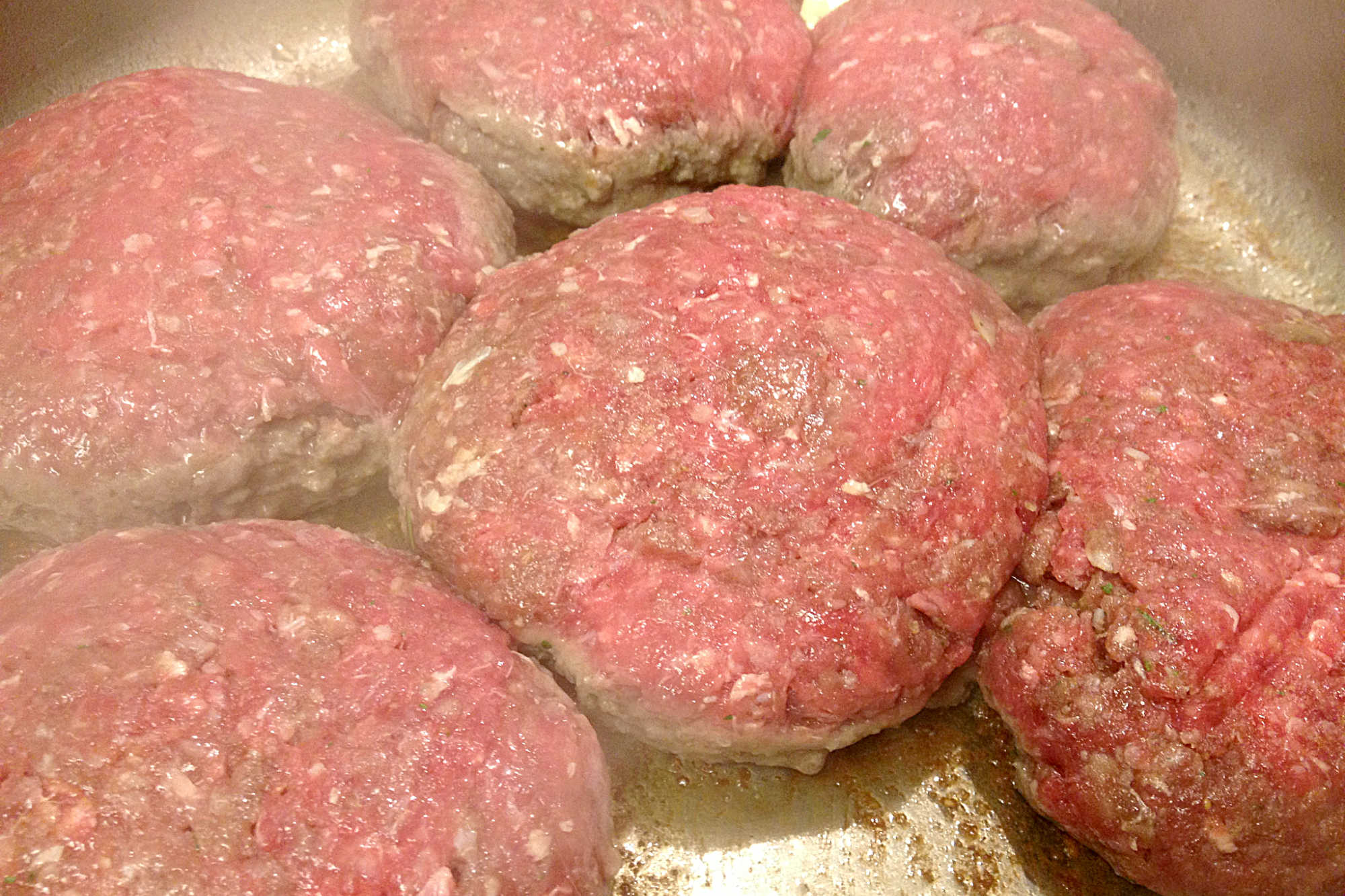 Experience the rich flavors of Hot Hamburger (Salisbury Steak) with this simple and satisfying dish. Each patty is cooked to perfection and topped with flavorful gravy, making it ideal for quick weeknight meals or special occasions. #BurgerMonth #HotHamburger #SalisburySteak #ComfortFoodie #FoodieFaves #MeatloversUnite