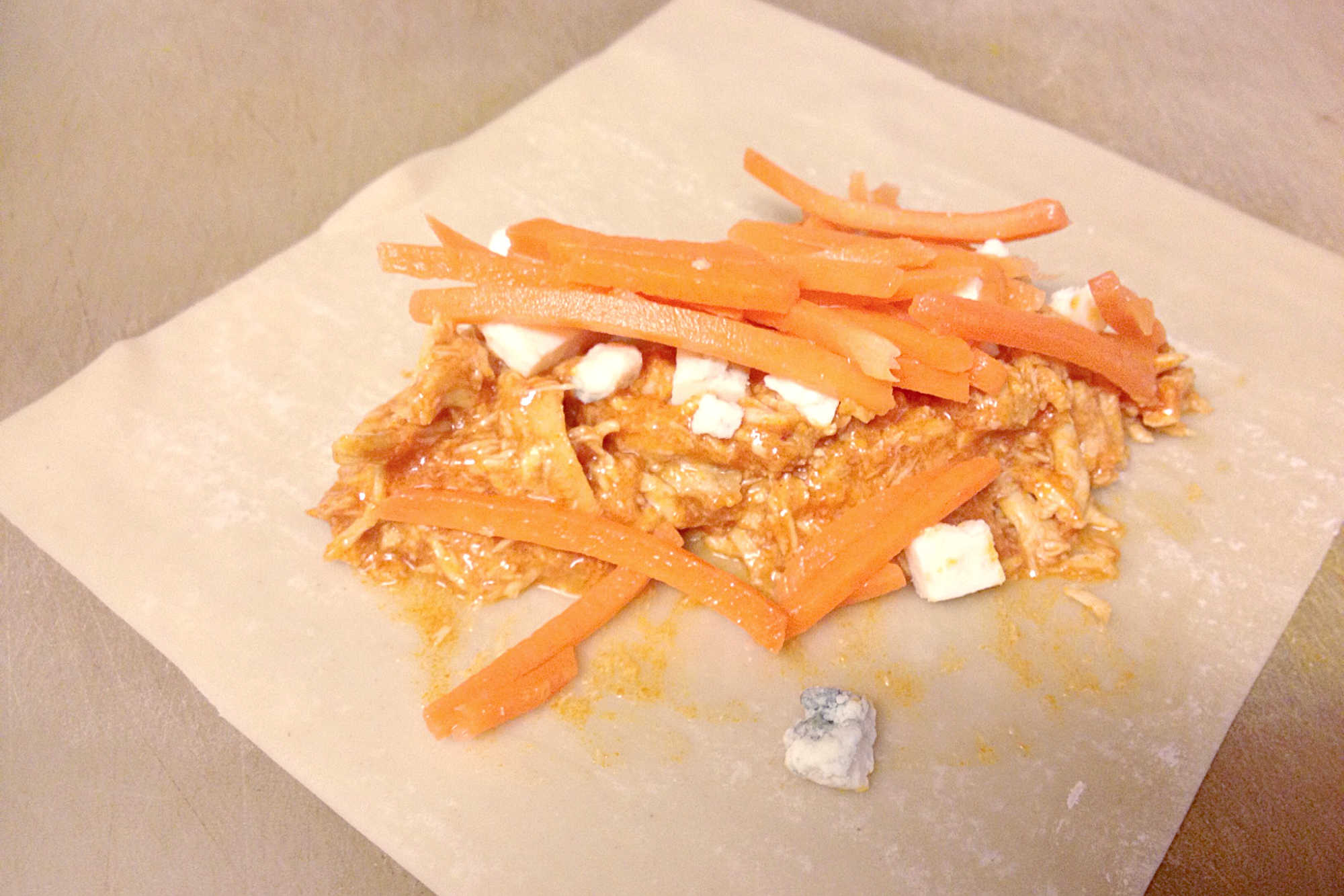 Take your taste buds on a flavor adventure with this mouthwatering Slow Cooker Buffalo Chicken. Perfect for meal prep or feeding a crowd. #SlowCookerSavvy #BuffaloChickenLovers #EasyMealIdeas #CrockpotCreations #SpicySundaySupper