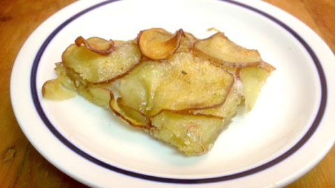 With just 3 ingredients, this Easy Potato Galette tastes scrumptious. And since your family will devour it, you’ll be happy it’s such an easy recipe.
