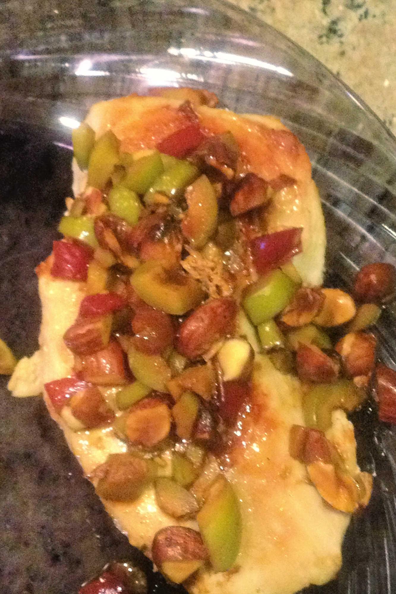 Unleash your inner chef with this mouth-watering Olive-Stuffed Chicken with Almonds. It's the perfect combination of savory and crunchy. #OliveChickenDelight #HealthyCookingIdeas #GourmetDinnerRecipes #AlmondLoversUnite #FoodieFavesIG