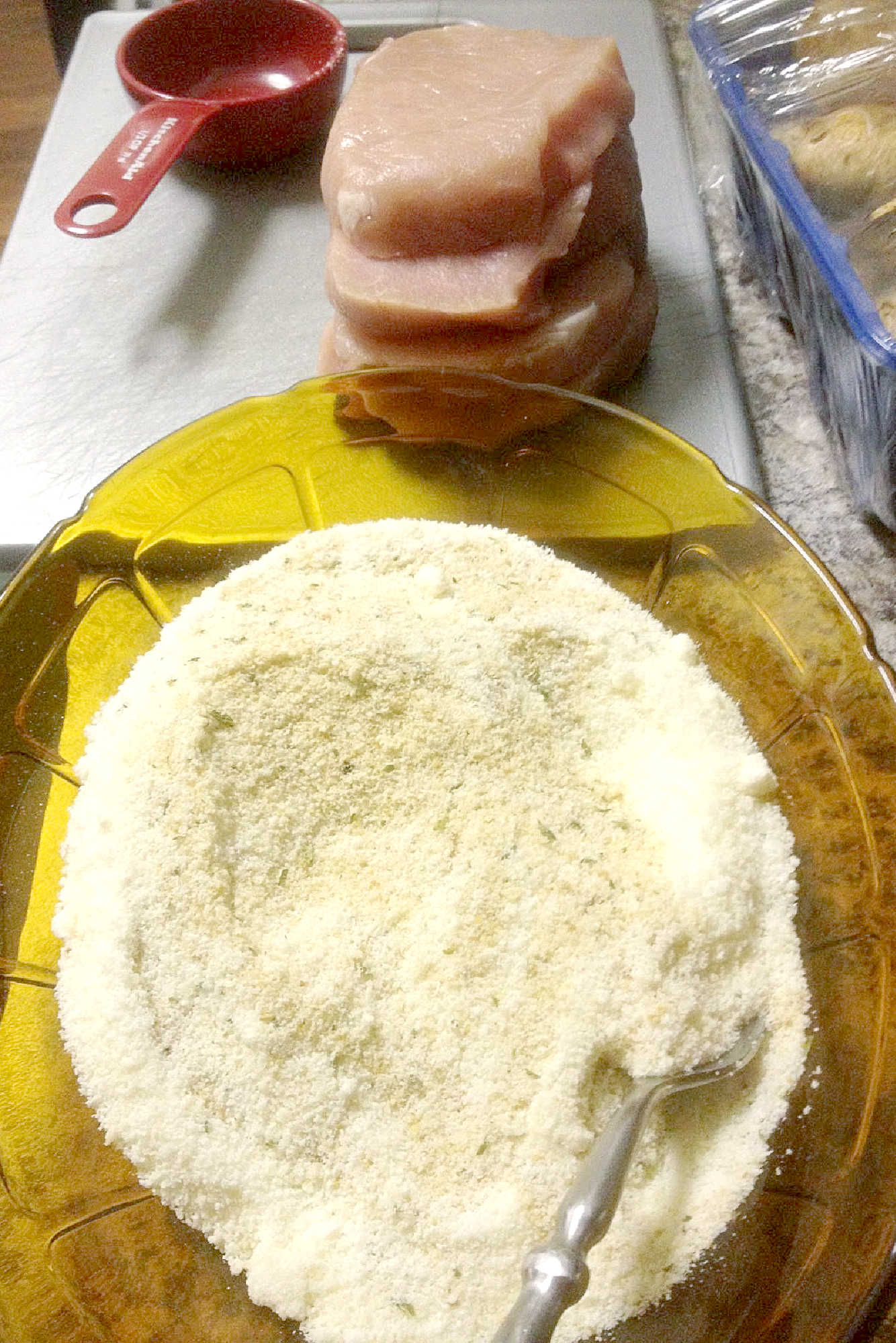 Mix things up and try pork parmesan tonight! Juicy pork cutlet + savory marinara + gooey mozzarella = perfection. 🍴 #PorkParmesanPerfection #ItalianComfortFood #DeliciouslySatisfying #WeeknightDinnerIdeas #ParmigianoPorkChops #porkparmesan #dinnerideas #foodie #dinnertime