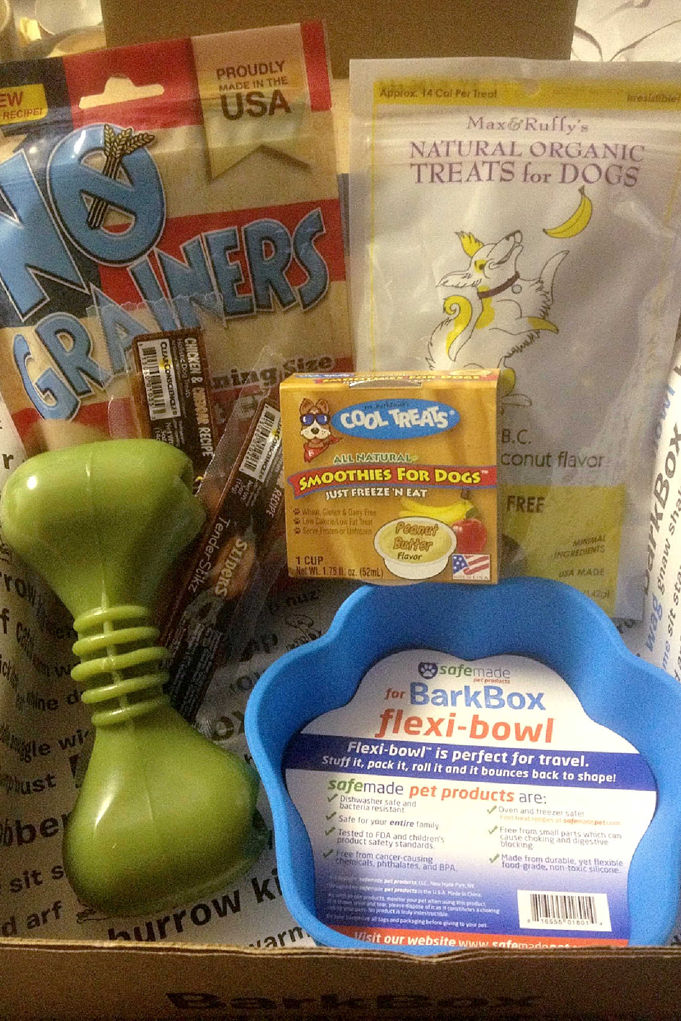 BarkBox: An explosion of unique dog treats and toys each month! 🎆 We've reviewed it. Spoiler: My dogs give it two paws up 🐾 #BarkBoxReview #PupsLoveBarkBox #DogApprovedSubscription #PetParentPicks #BarkBoxUnboxing #DogLovers