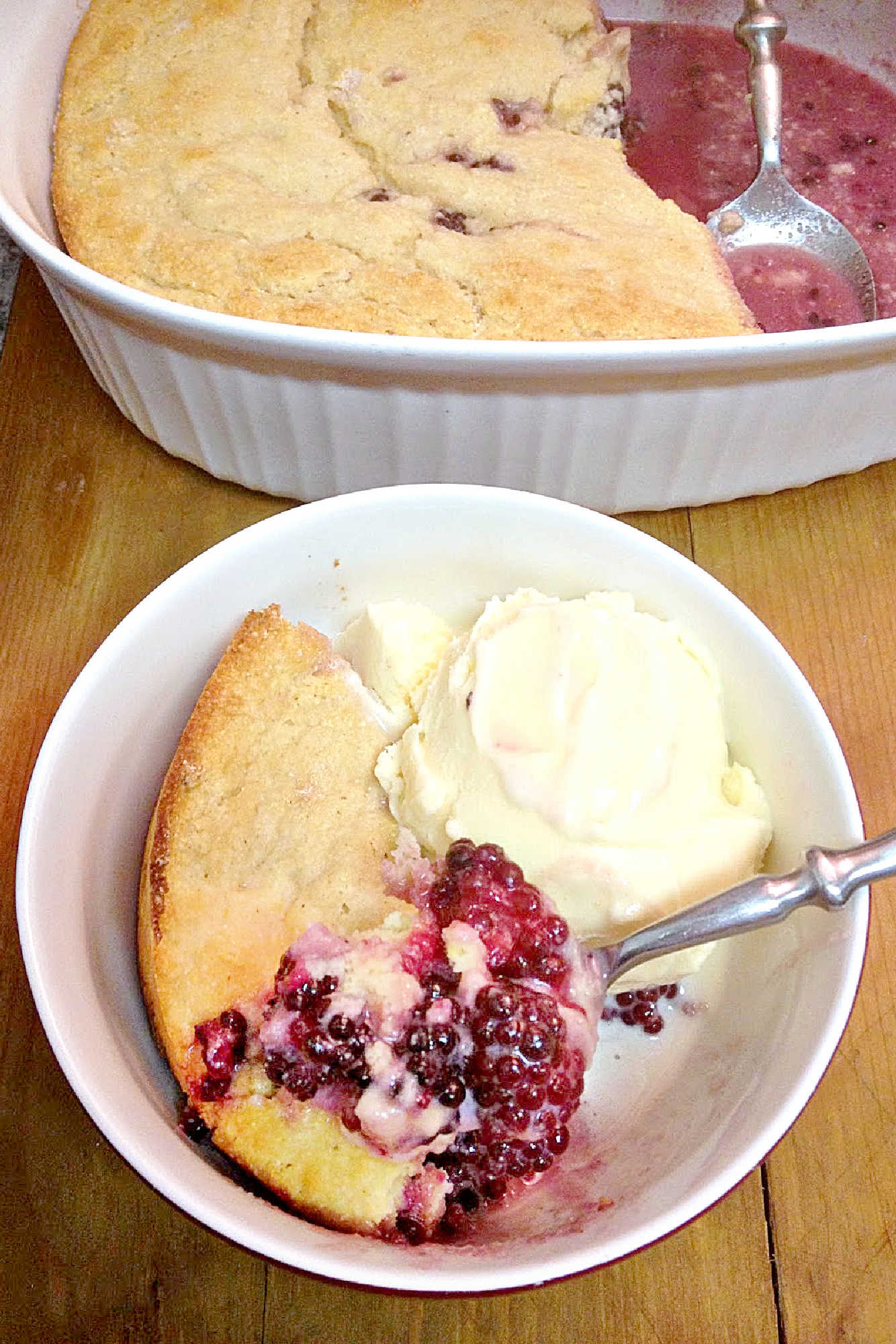 Adding cornbread to your cobbler is a game-changer. The Blackberry Cornbread Cobbler is the underdog dessert that demands attention. #BlackberryCobblerDelight #BerrySweetSoulFood #SouthernSoulDesserts #CornbreadCravings #GourmetDessertInspo