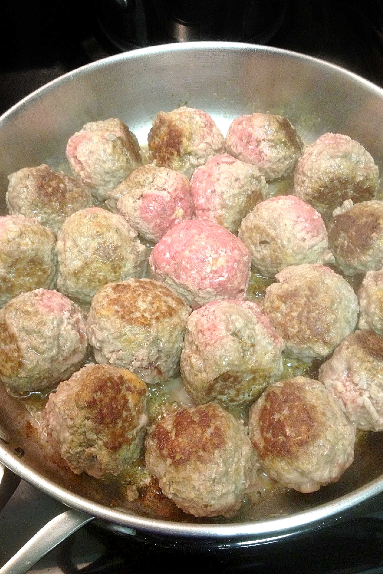 🔎 FACT: Life's too short for long recipes! Try our Quick Swedish Meatballs tonight and experience fast gourmet. Flavor in every bite, happiness on every plate! 🍝 #WorldCuisine #SwedishMeatballs #NordicCuisine #ScandinavianFood #MeatballMastery #QuickAndEasyEats