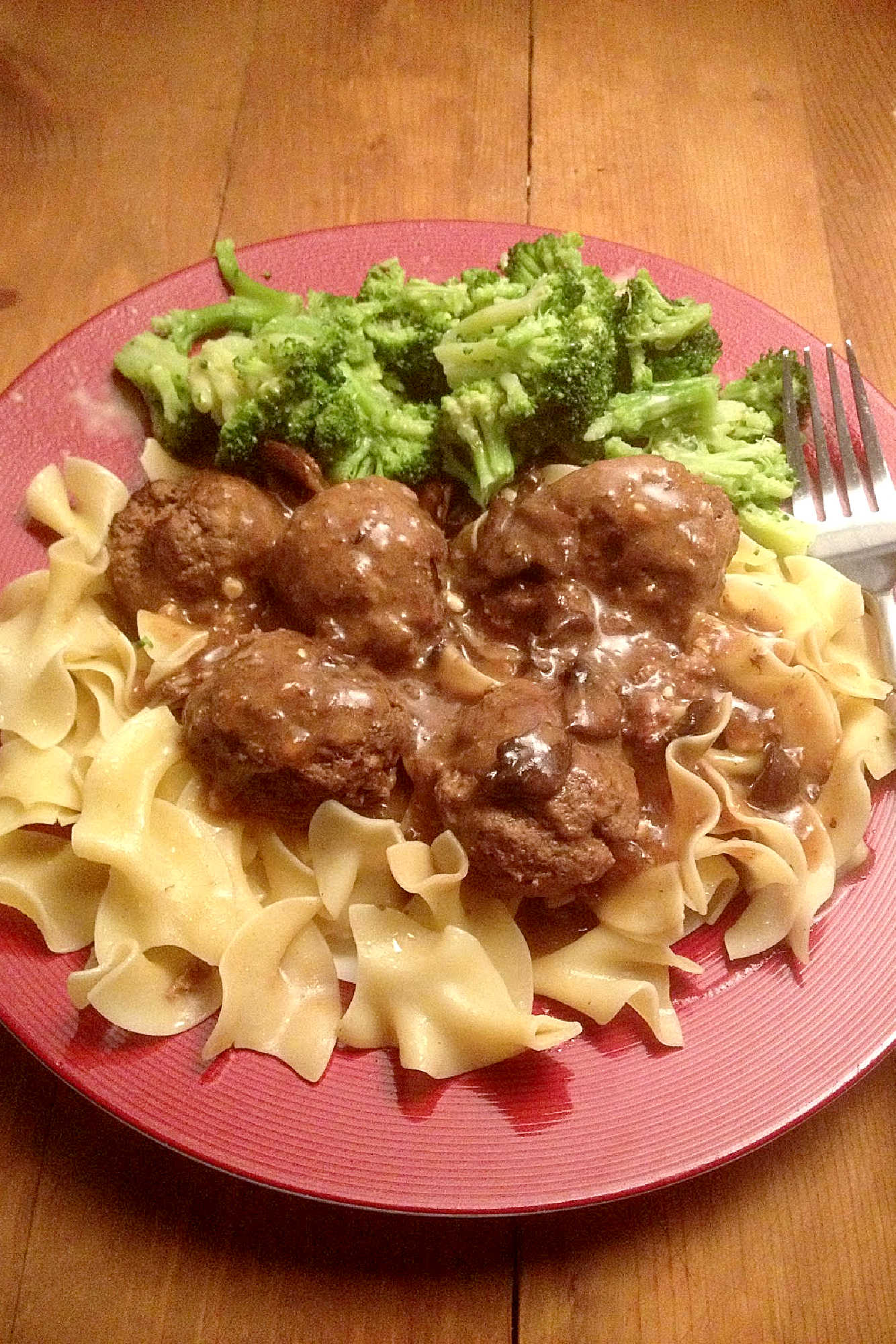 🔎 FACT: Life's too short for long recipes! Try our Quick Swedish Meatballs tonight and experience fast gourmet. Flavor in every bite, happiness on every plate! 🍝 #WorldCuisine #SwedishMeatballs #NordicCuisine #ScandinavianFood #MeatballMastery #QuickAndEasyEats