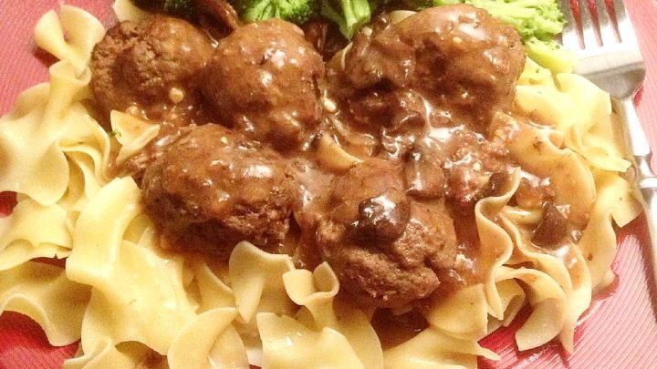 🔎 FACT: Life's too short for long recipes! Try our Quick Swedish Meatballs tonight and experience fast gourmet. Flavor in every bite, happiness on every plate! 🍝 #WorldCuisine #SwedishMeatballs #NordicCuisine #ScandinavianFood #MeatballMastery #QuickAndEasyEats