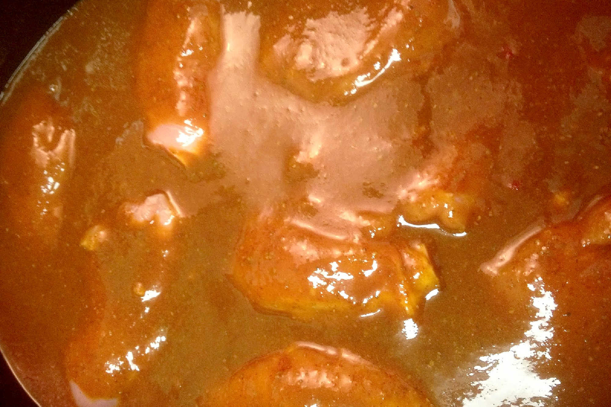 Nothing beats the aroma of honey mustard barbecue chicken simmering in the slow cooker. Get ready for a dish that is juicy, flavorful, and simple to prepare. #BBQChickenLovers #FlavorfulFusionFood #HoneyMustardGlaze #EasyWeeknightMeals #GrillingSeasonEssentials