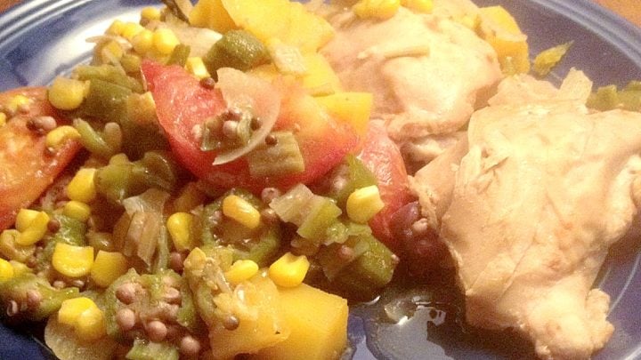 Muamba da Galinha brings the rich flavors of Angolan tradition right to your table. Tender chicken stewed with okra and palm oil takes comfort food to a new level. #muambadagalinha #Brazilianfood #foodiefinds #instafoodie #chickenloversunite
