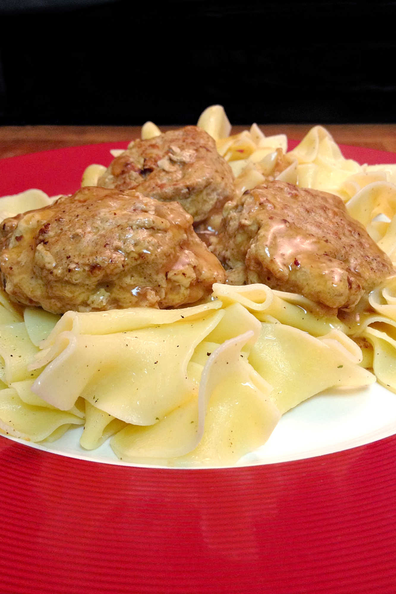 Is it time we declared Finnish meatballs the superior meatball? Forget Italian, Swedish, or Turkish - these Finnish delicacies are a mouthwatering fusion of spices, beef, and pure Nordic brilliance! #FinnishFoodiesUnite #MeatballMastery #ScandinavianSavory #HomecookingGoals #ComfortFoodCraving #