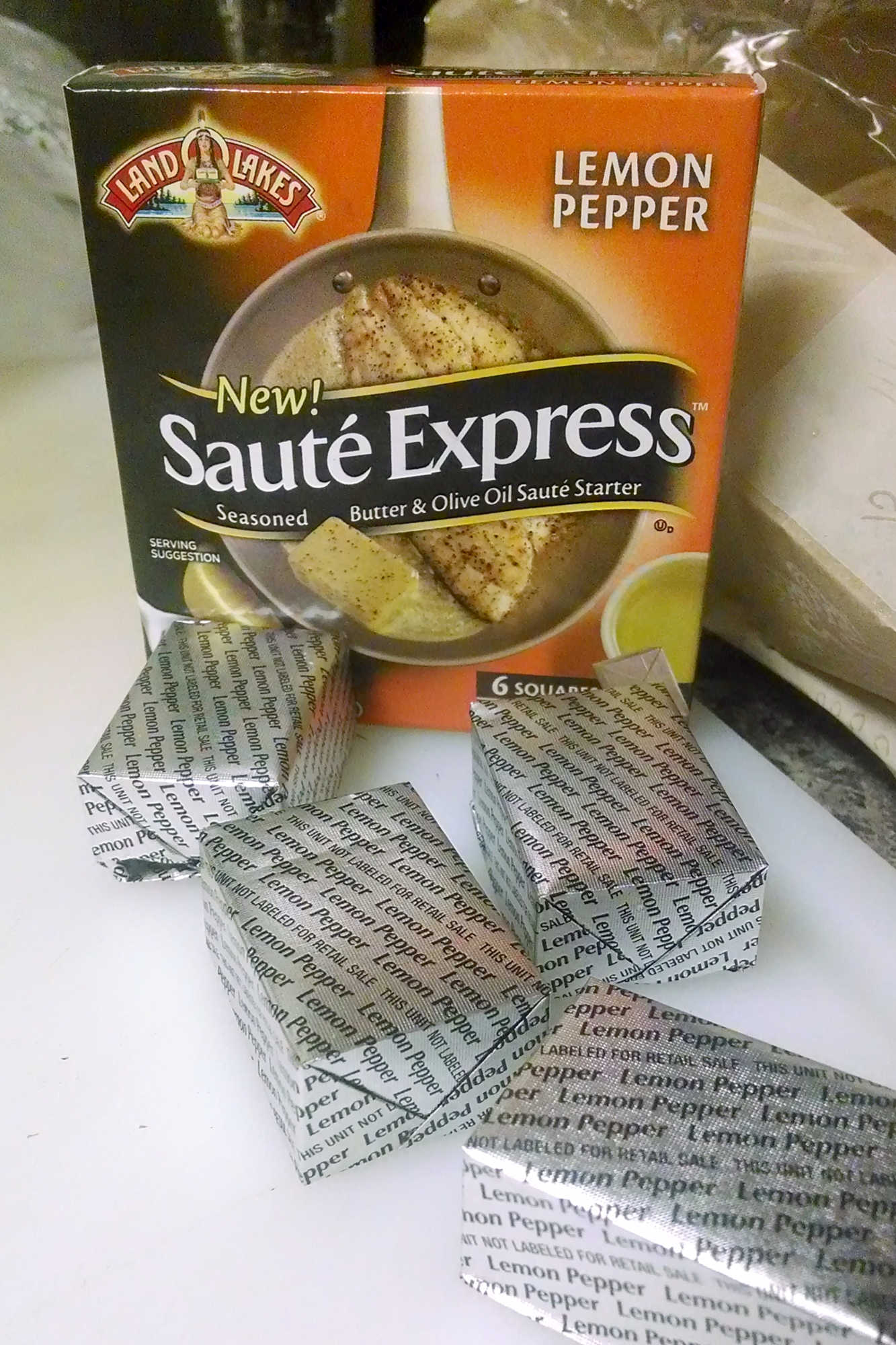 Bring out the natural taste of snapper with Sauté Express Lemon Pepper seasoned sauté starter. Each bite is infused with bright citrus and peppery notes, making every meal a standout. #LemonPepperLovers #SautéExpressSquad #SeafoodDelight #EasyWeeknightMeal #FishFilletsDoneRight