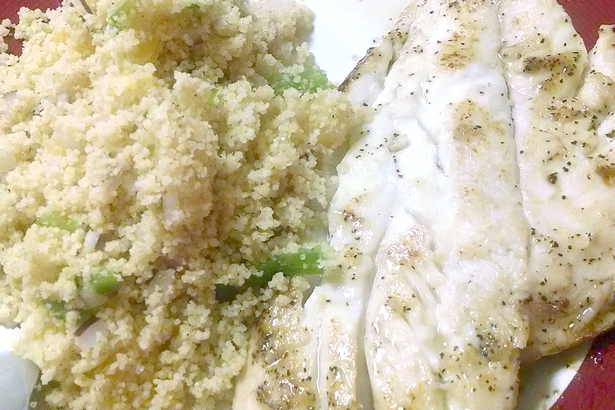 Bring out the natural taste of snapper with Sauté Express Lemon Pepper seasoned sauté starter. Each bite is infused with bright citrus and peppery notes, making every meal a standout. #LemonPepperLovers #SautéExpressSquad #SeafoodDelight #EasyWeeknightMeal #FishFilletsDoneRight