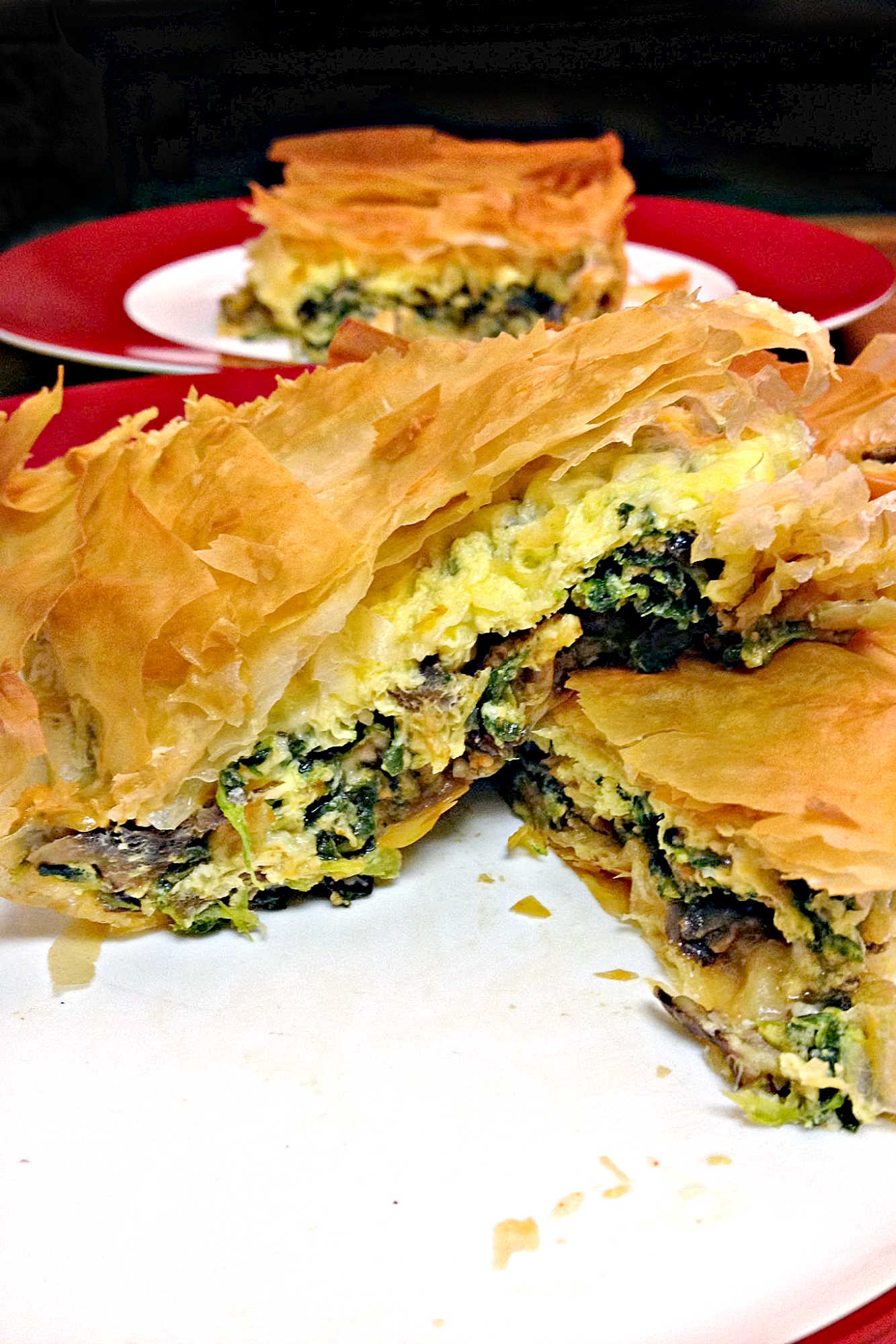Bring a taste of Argentina into your kitchen.  Aregntinian style Tarta de Verduras is the perfect way to add more color and flavor to your everyday meals.  #TartaDeVerduras #ArgentinianFood #VegetarianTart #FoodieFaves #FoodieFiesta