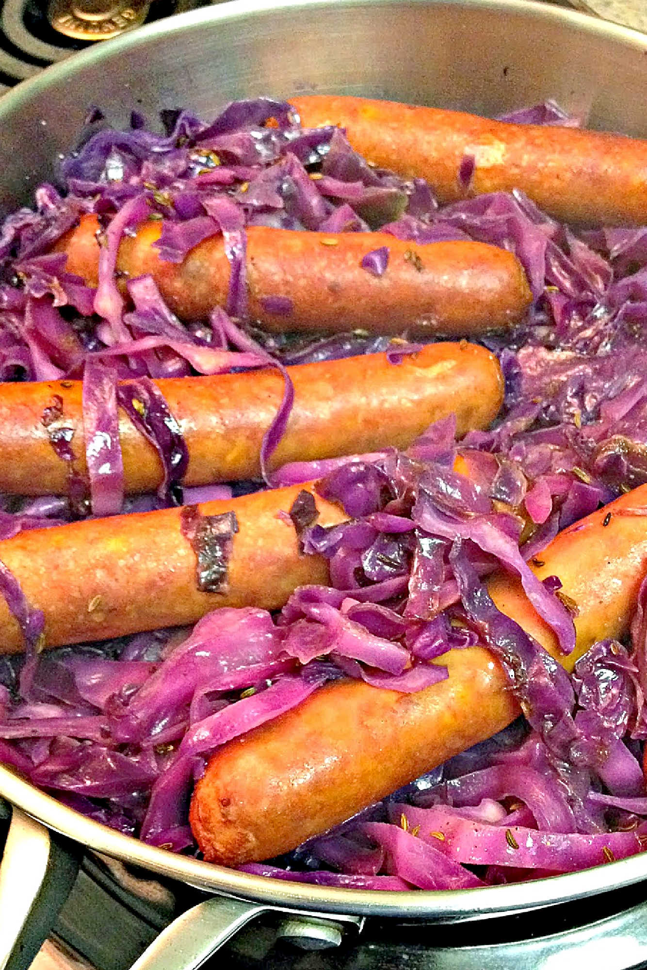 Enjoy a colorful and balanced dinner with Turkey Bratwurst with Purple Cabbage and Noodles. This dish brings comfort and flavor to busy weeknights while adding a vibrant touch to your table. #TurkeyBratwurstDelight #PurpleCabbageCrush #NoodleObsession #HealthyAndDeliciousEats #BratwurstLoversUnite #PurpleCabbagePower #HealthySausageSizzle