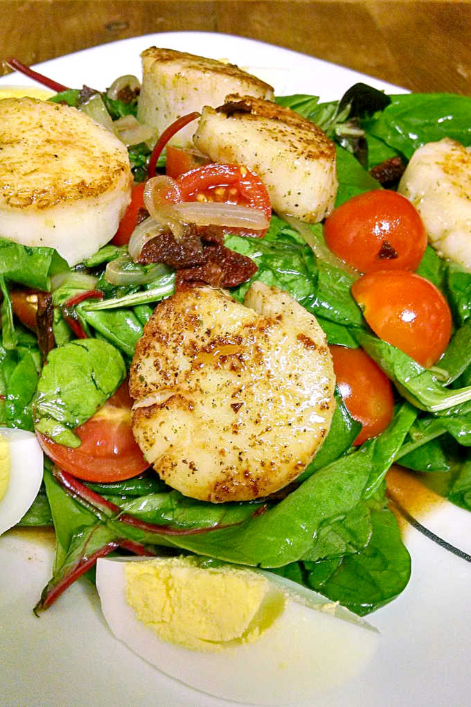 A wilted spinach salad gets a makeover with the addition of pan seared scallops.  BLTS Salad has the sweet and sour of the wilted lettuce salad with tangy tomatoes, salty bacon, and sweet scallops.  It’s a great dinner salad for any night of the week.