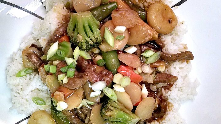 Spice up your weeknight dinner with this delicious Spicy Orange Ginger Beef Stir-Fry! 🌶️🍊🥩 Perfect for satisfying those Chinese takeout cravings without leaving your house. #stirfry #easyrecipes #chinesefood #dinnerideas #stirfrylove #familydinner #asiancuisine #flavorfulfood #AsianInspiredDishes #WokItOut #SpicyBeef #OrangeGingerFlavors #StirFrySensation