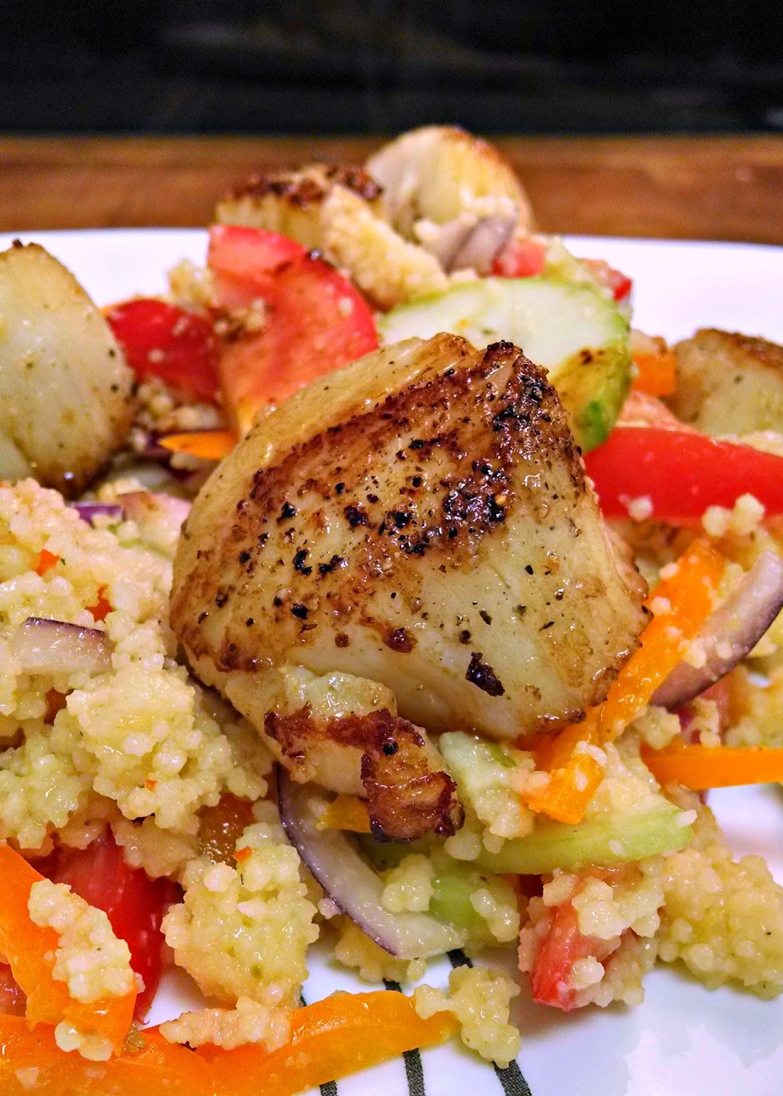 A Kitchen Hoor | Greek Style Couscous Salad with Scallops #Recipe