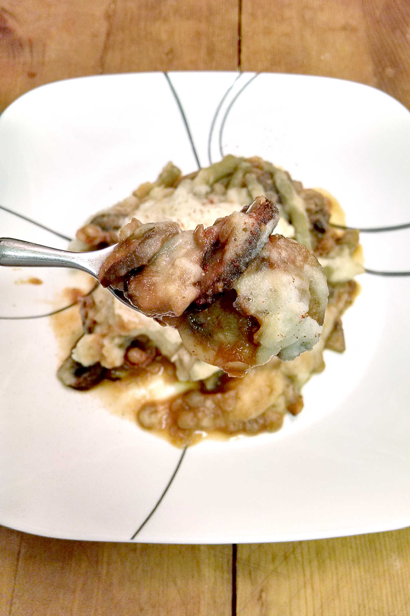 A hearty and meat free version of the traditional classic, Mushroom and Lentil Cottage Pie won't have you missing the meat.  It's packed with hearty goodness and tons of flavor! #meatfree #meatless #cottagepie