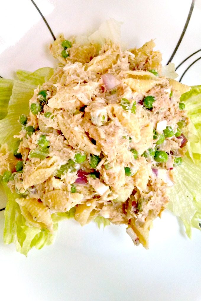 The Tuna Noodle Casserole flavors that you love are in this pasta salad, which is perfect for summer.  Tuna Noodle Casserole Pasta Salad is perfect for summer gatherings.