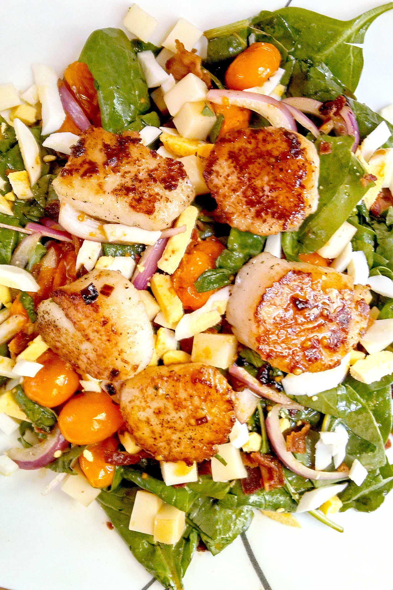 Upgrade your routine with Blistered Tomato Salad with Pan Seared Scallops. This quick, restaurant-worthy dish fits easily into busy lifestyles while offering bright and satisfying flavors.  #saladlove #scallopsfordays #foodiefinds #summerfood #seafoodlovers #saladgoals #TomatoSaladGoals #SeafoodLoverEats #ScallopsandGreens #HealthyFoodieFinds #SummerSaladCravings