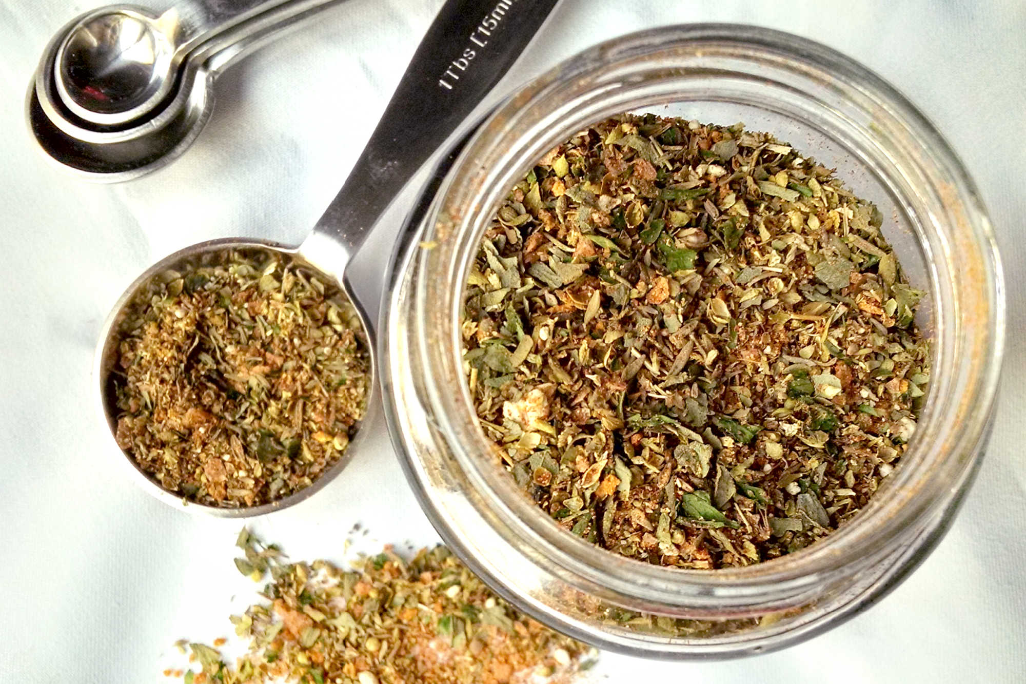 Add a little spice to your life with our authentic Greek Spice Mix! Perfect for all your Mediterranean inspired dishes. #GreekSpiceMix #MediterraneanFlavors #HerbsandSpices #CookingWithGreekSpices #TasteofGreece