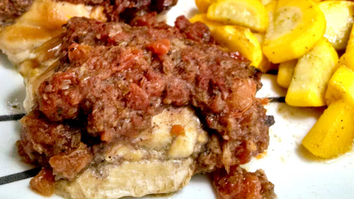 Tender and flavorful, these Slow Cooker Jerk Chicken Thighs are the perfect weeknight meal. Simply set it and forget it! #SlowCookerJerkChicken #EasyMealPrep #CaribbeanFlavors #SpicyChicken #InstaFoodGram