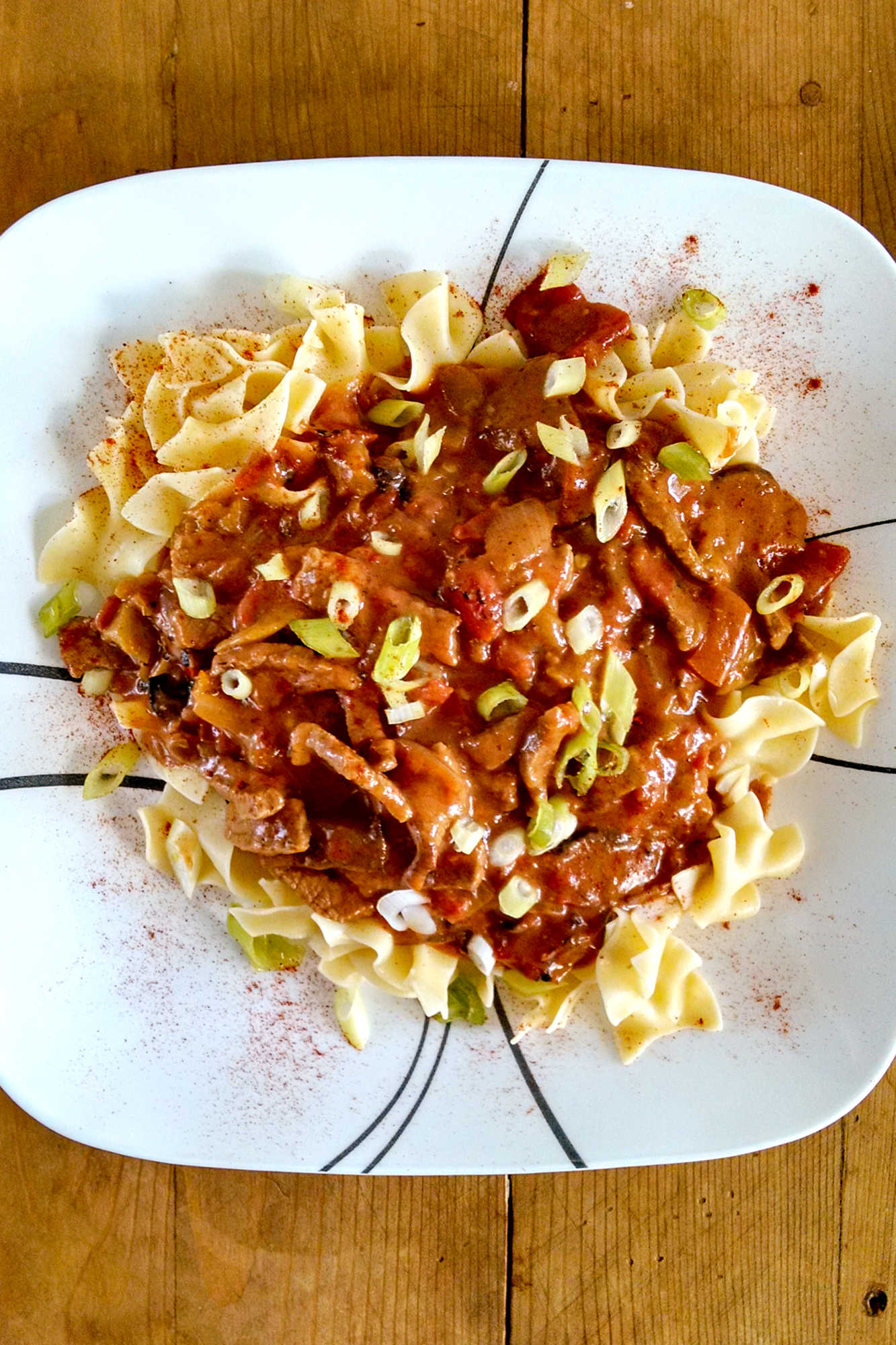 Love the flavors of Tex-Mex but want something comforting and warm? Try this mouth-watering Tex-Mex Beef Stroganoff, the perfect fusion of two beloved cuisines! #TexMexStroganoff #BeefyGoodness #SpicyPastaLove #SouthwestFusion #ComfortFoodCravings #TexMex #ComfortFood #BeefStroganoff #SpicySatisfaction
