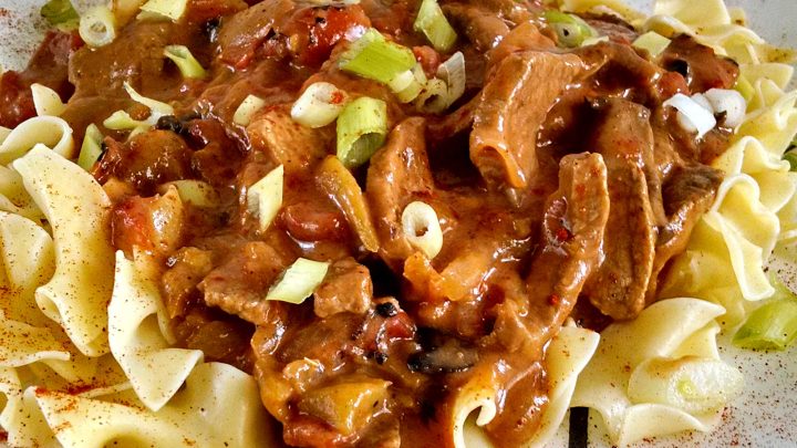 Love the flavors of Tex-Mex but want something comforting and warm? Try this mouth-watering Tex-Mex Beef Stroganoff, the perfect fusion of two beloved cuisines! #TexMexStroganoff #BeefyGoodness #SpicyPastaLove #SouthwestFusion #ComfortFoodCravings #TexMex #ComfortFood #BeefStroganoff #SpicySatisfaction