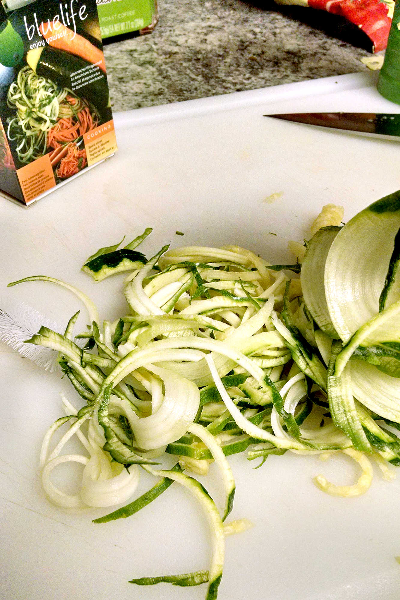 Transform your kitchen and your meals with the ultimate kitchen gadget.  The vegetable spiral slicer! Say goodbye to plain and hello to beautiful and delicious veggie noodles.  #healthyrecipes #VeggieSpiralSlicerReview #KitchenGadgets #FoodieFinds #HealthyEatingMadeEasy #SpiralizerSensation