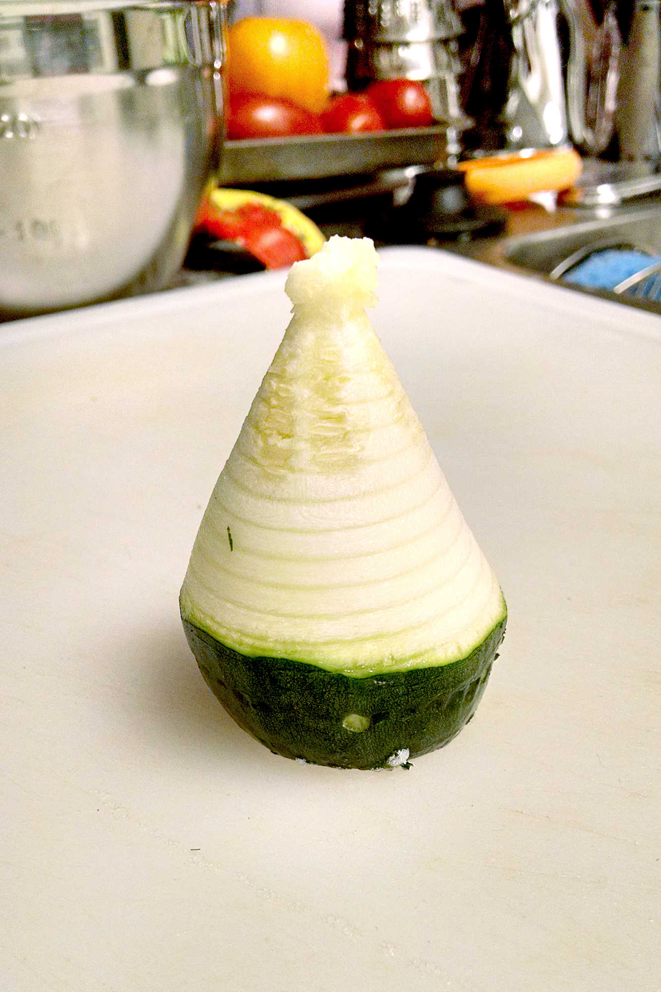 Transform your kitchen and your meals with the ultimate kitchen gadget.  The vegetable spiral slicer! Say goodbye to plain and hello to beautiful and delicious veggie noodles.  #healthyrecipes #VeggieSpiralSlicerReview #KitchenGadgets #FoodieFinds #HealthyEatingMadeEasy #SpiralizerSensation