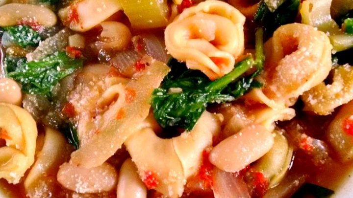 Tortelini & Cannelini Minestrone with Spinach