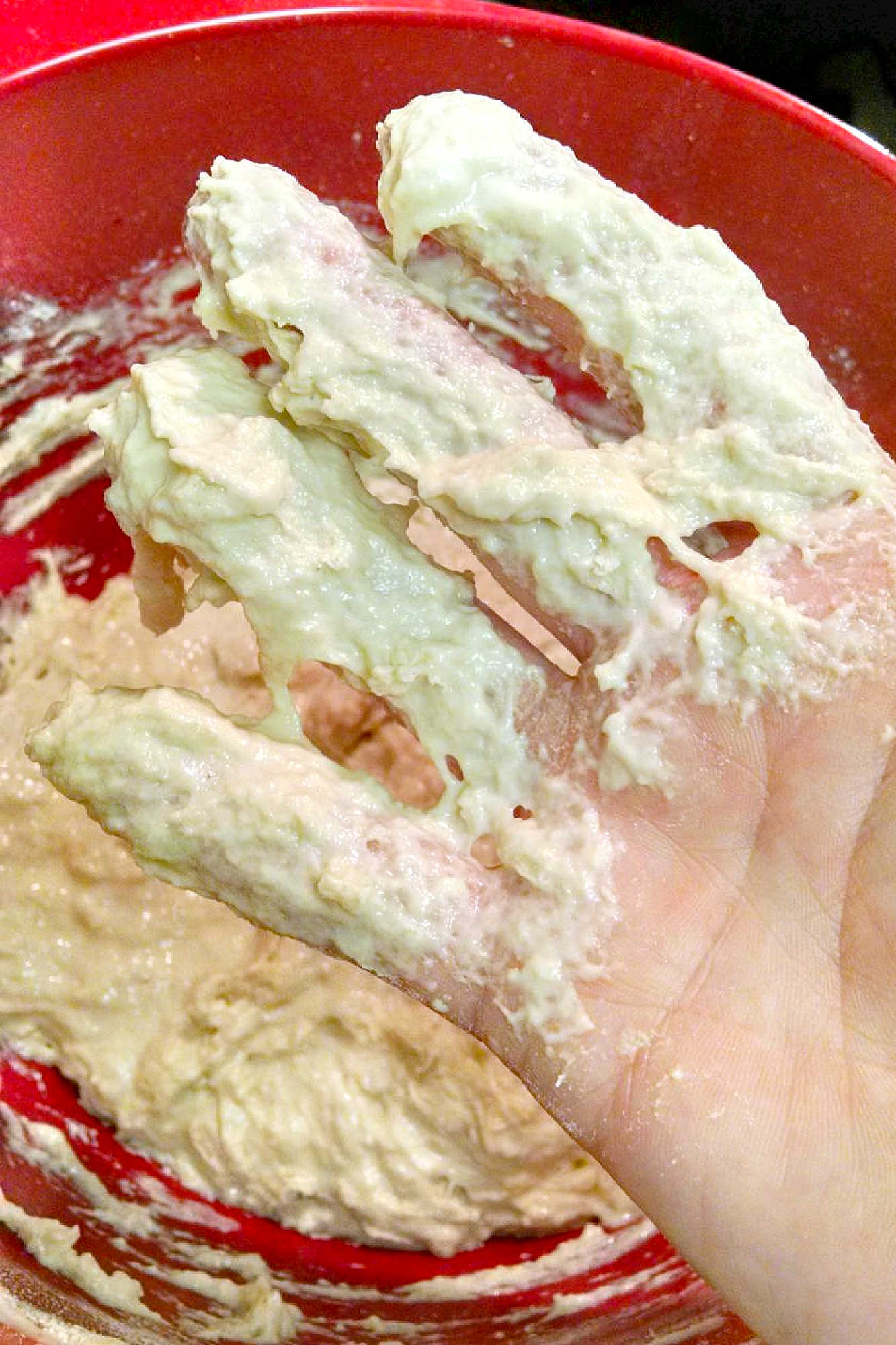 Sourdough bread lovers, rejoice! The slow cooker method creates a perfectly crispy crust and a soft, chewy center. Plus, the smell of freshly baked bread will make your home feel like a bakery.  #SlowCookerMonth #SlowCookerSourdough #HomeBakedBread #SourdoughObsession #InstaBread #SourdoughBaking #slowcookerbread