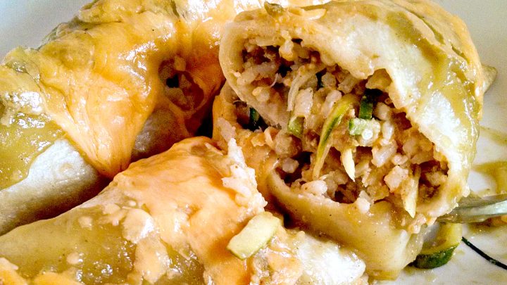 Step up your #meatfree game with these delicious and easy to make Zucchini and Hatch Chile Enchiladas! Perfect for a quick and flavorful dinner option. #ZucchiniEnchiladas #HatchChile #MeatlessMonday #VegetarianRecipes #MexicanFoodLover #healthyeating #MexicanFood