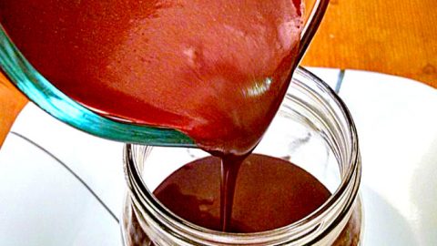 Made with common pantry ingredients Bourbon Vanilla Chocolate Sauce is deliciously simple. It took about 10 minutes to make and tastes divine! #BourbonVanillaSauce #ChocolateLoversUnite #GourmetSauces #DessertDrizzle #FoodieFinds