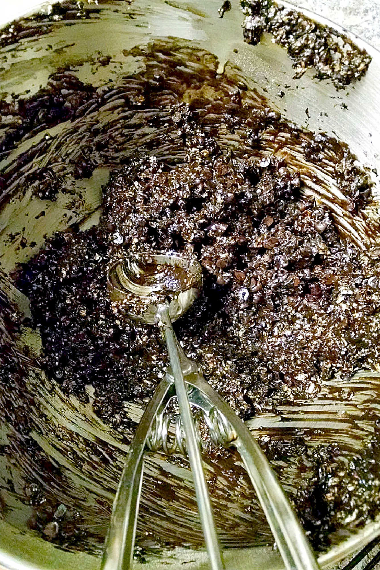 Get ready for a chocolate overload with these decadent Double Chocolate Oatmeal Cookies! Perfect for satisfying your sweet tooth and making your taste buds dance. #DoubleChocolateOatmealCookies #ChocolateLoversDelight #FoodieFaves #HealthyIndulgence #BakeWithLove #DoubleChocolateCookies #OatmealChocolateChip #ChocolateLoversUnite #BakingWithLove #CookieCravings