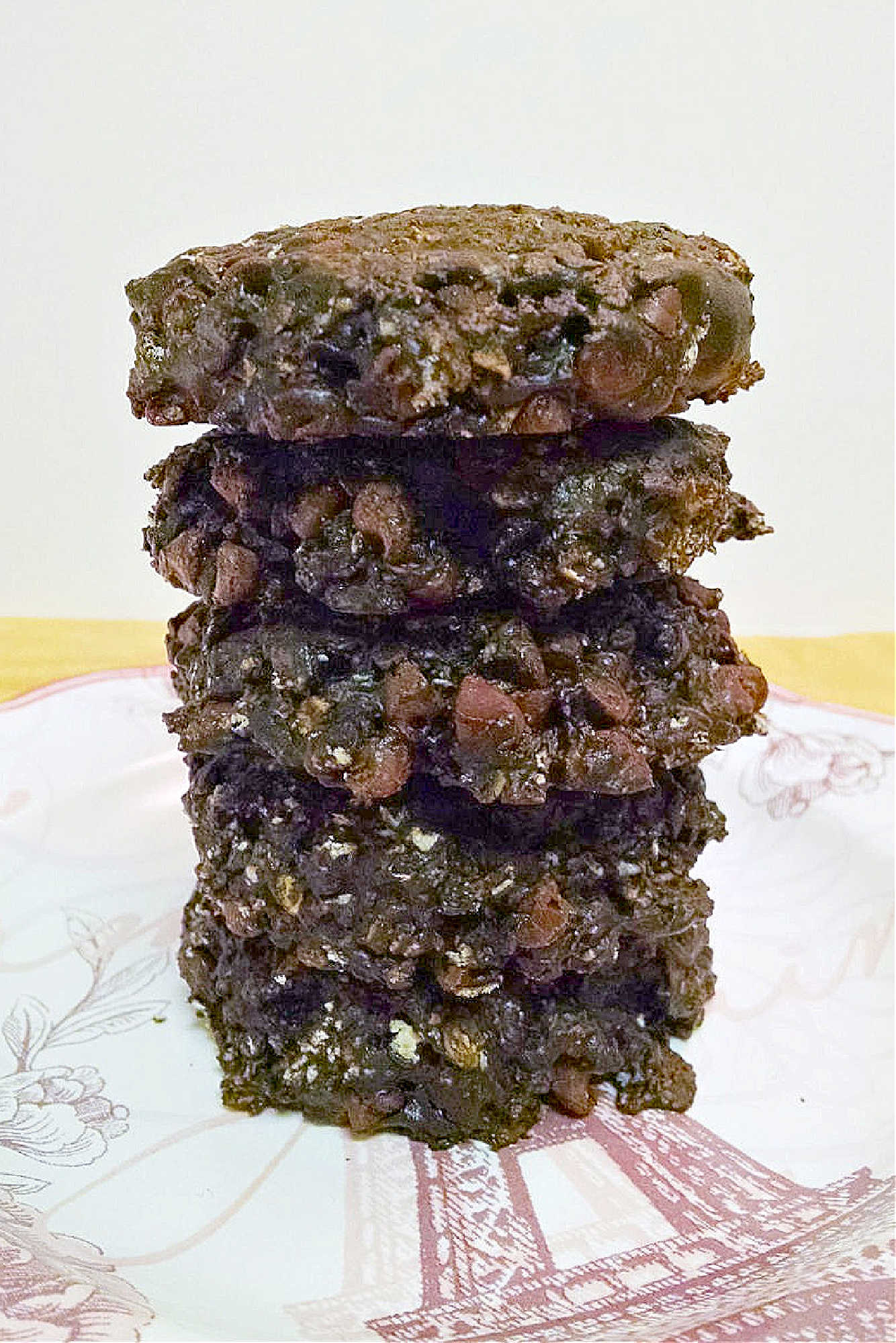 Get ready for a chocolate overload with these decadent Double Chocolate Oatmeal Cookies! Perfect for satisfying your sweet tooth and making your taste buds dance. #DoubleChocolateOatmealCookies #ChocolateLoversDelight #FoodieFaves #HealthyIndulgence #BakeWithLove #DoubleChocolateCookies #OatmealChocolateChip #ChocolateLoversUnite #BakingWithLove #CookieCravings