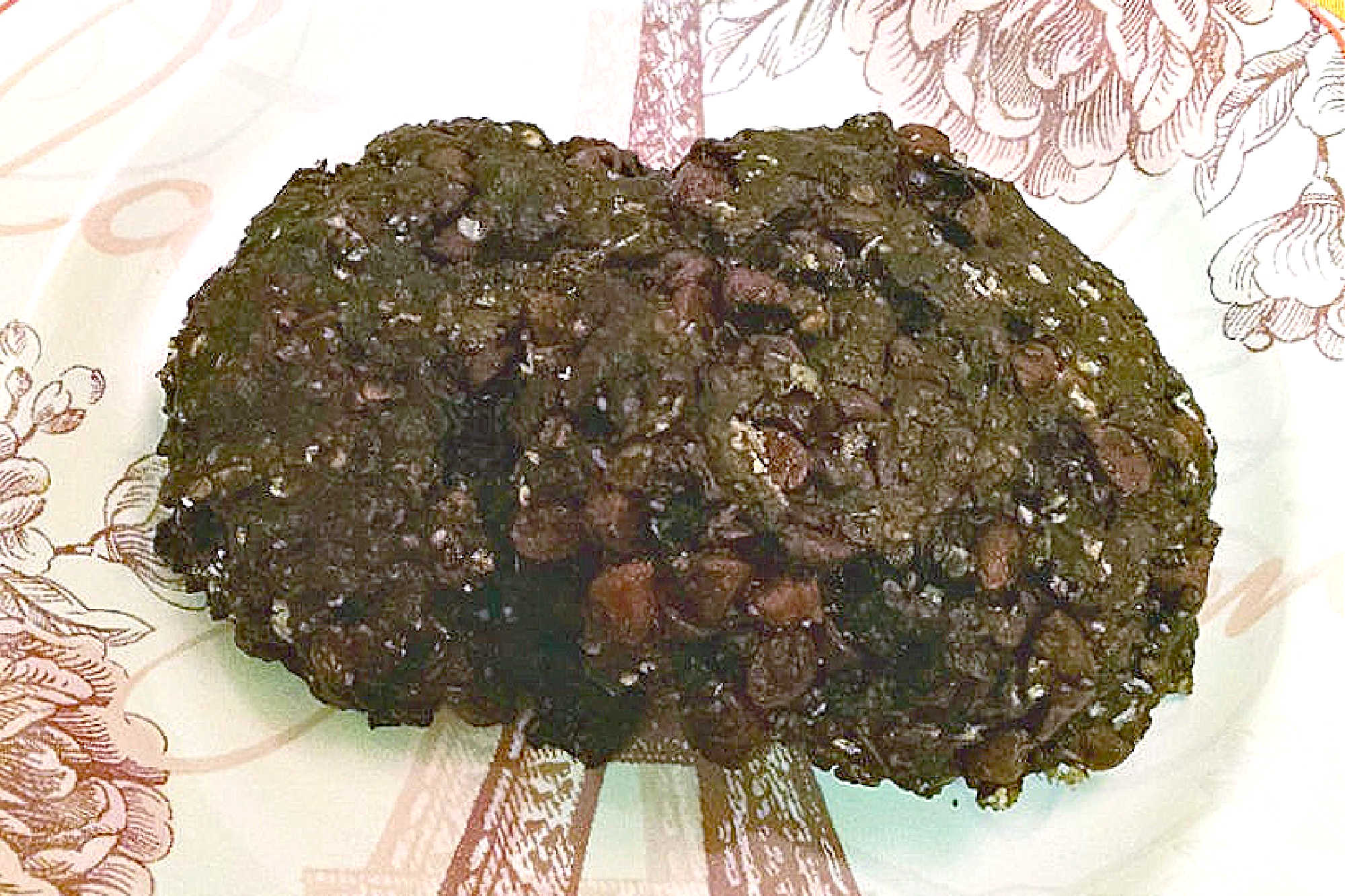 Get ready for a chocolate overload with these decadent Double Chocolate Oatmeal Cookies! Perfect for satisfying your sweet tooth and making your taste buds dance. #DoubleChocolateOatmealCookies #ChocolateLoversDelight #FoodieFaves #HealthyIndulgence #BakeWithLove #DoubleChocolateCookies #OatmealChocolateChip #ChocolateLoversUnite #BakingWithLove #CookieCravings