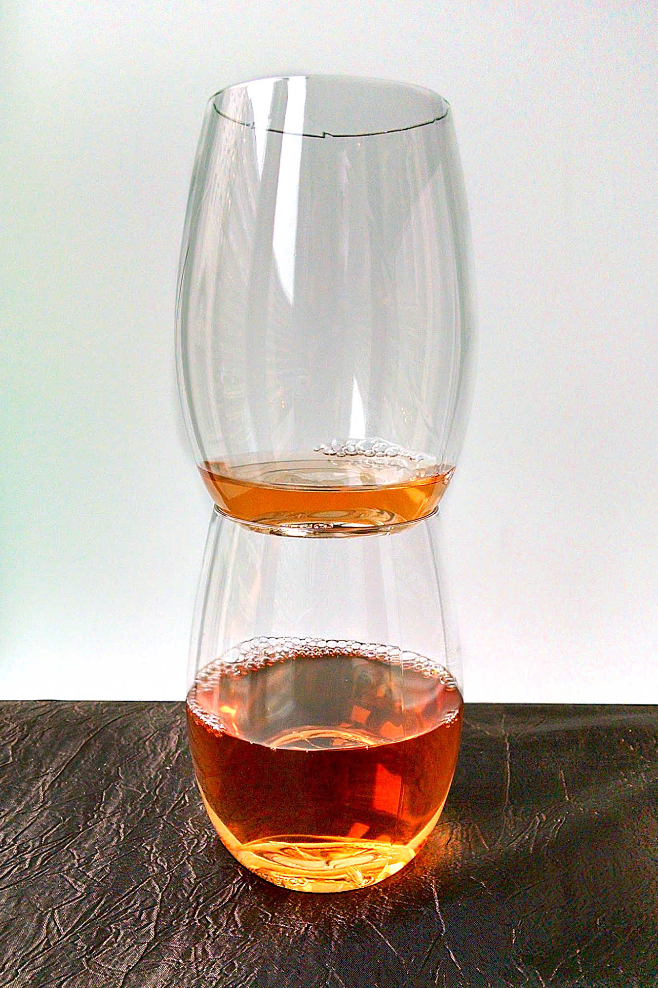 Raise a glass to Taza's shatterproof wine glasses - perfect for clumsy friends and drama-free nights. #ShatterproofWineGlasses #DramaFreeDrinks #WineLoversUnite #UnbreakableSips #SipWithoutFear #unbreakable