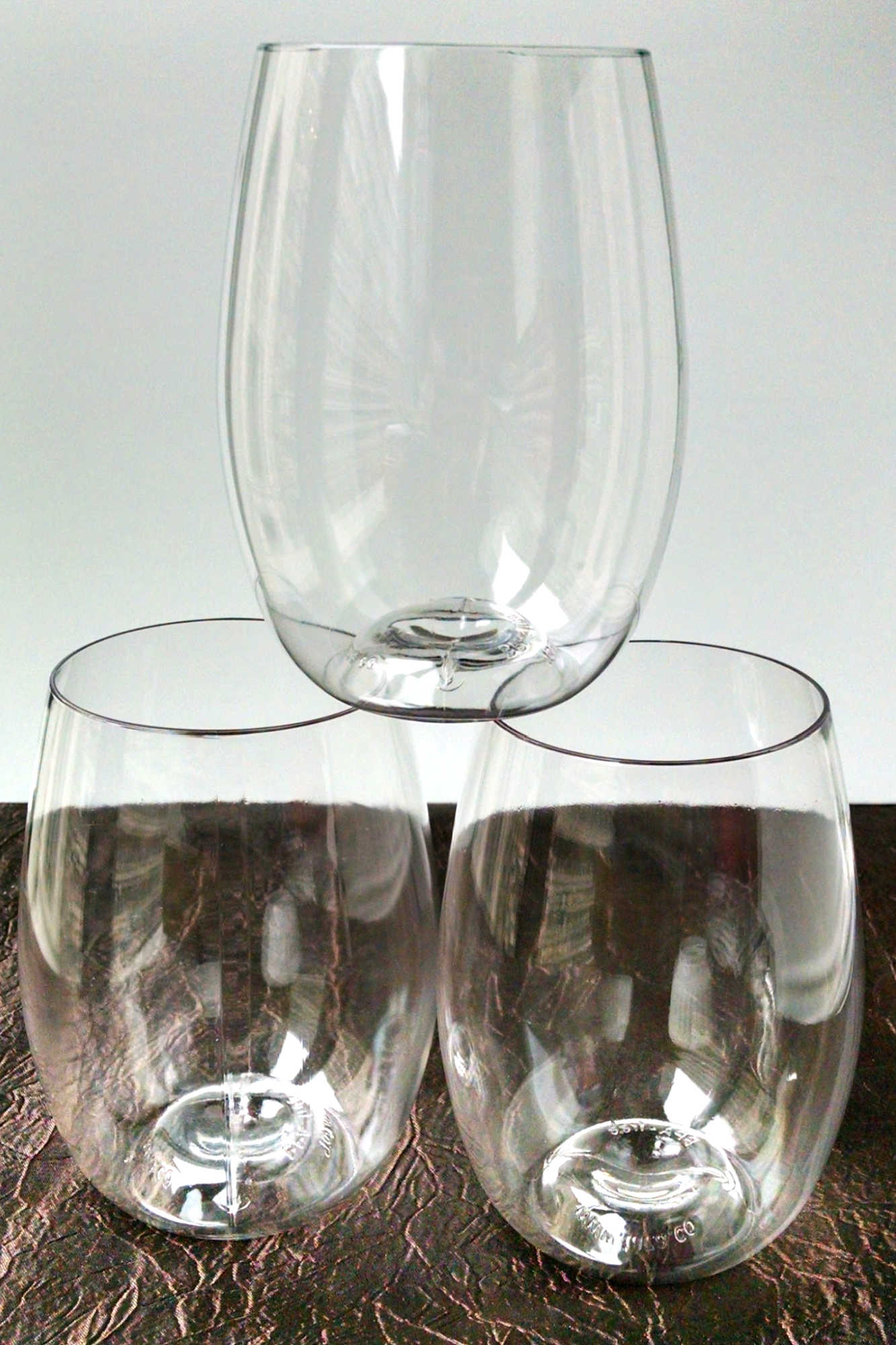Raise a glass to Taza's shatterproof wine glasses - perfect for clumsy friends and drama-free nights. #ShatterproofWineGlasses #DramaFreeDrinks #WineLoversUnite #UnbreakableSips #SipWithoutFear #unbreakable