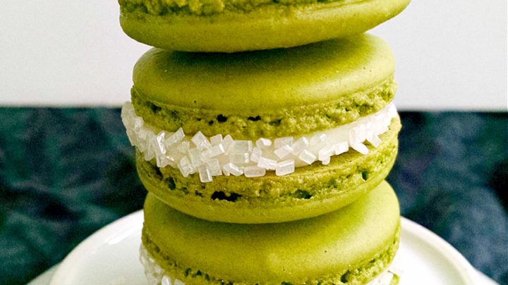 Indulge in the sweetness of summer with a Peach Green Tea Macaron. Perfect for tea time or a mid-day treat! #MacaronLoversUnite #FruityFrenchTreats #DelicateDesserts #PeachyPerfection #TeaTimeTreats
