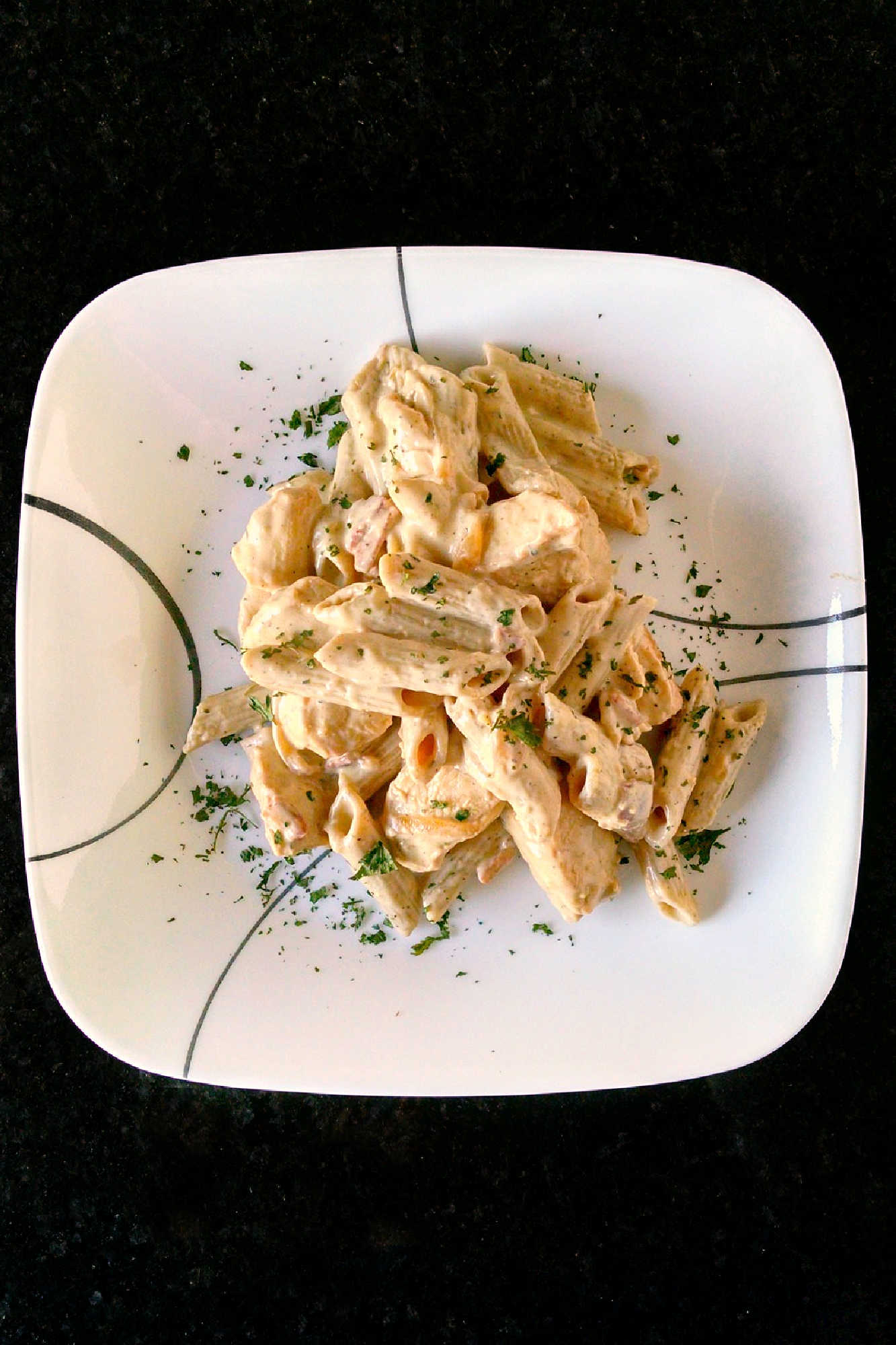 Indulge in this deconstructed take on classic Cordon Blue Skillet Pasta. It has all the delicious flavors of a traditional cordon blue in a quick and easy weeknight meal. #CordonBlueSkilletPasta #PastaLoversUnite #EasyWeeknightDinner #ComfortFoodCravings #OnePanMealGoals