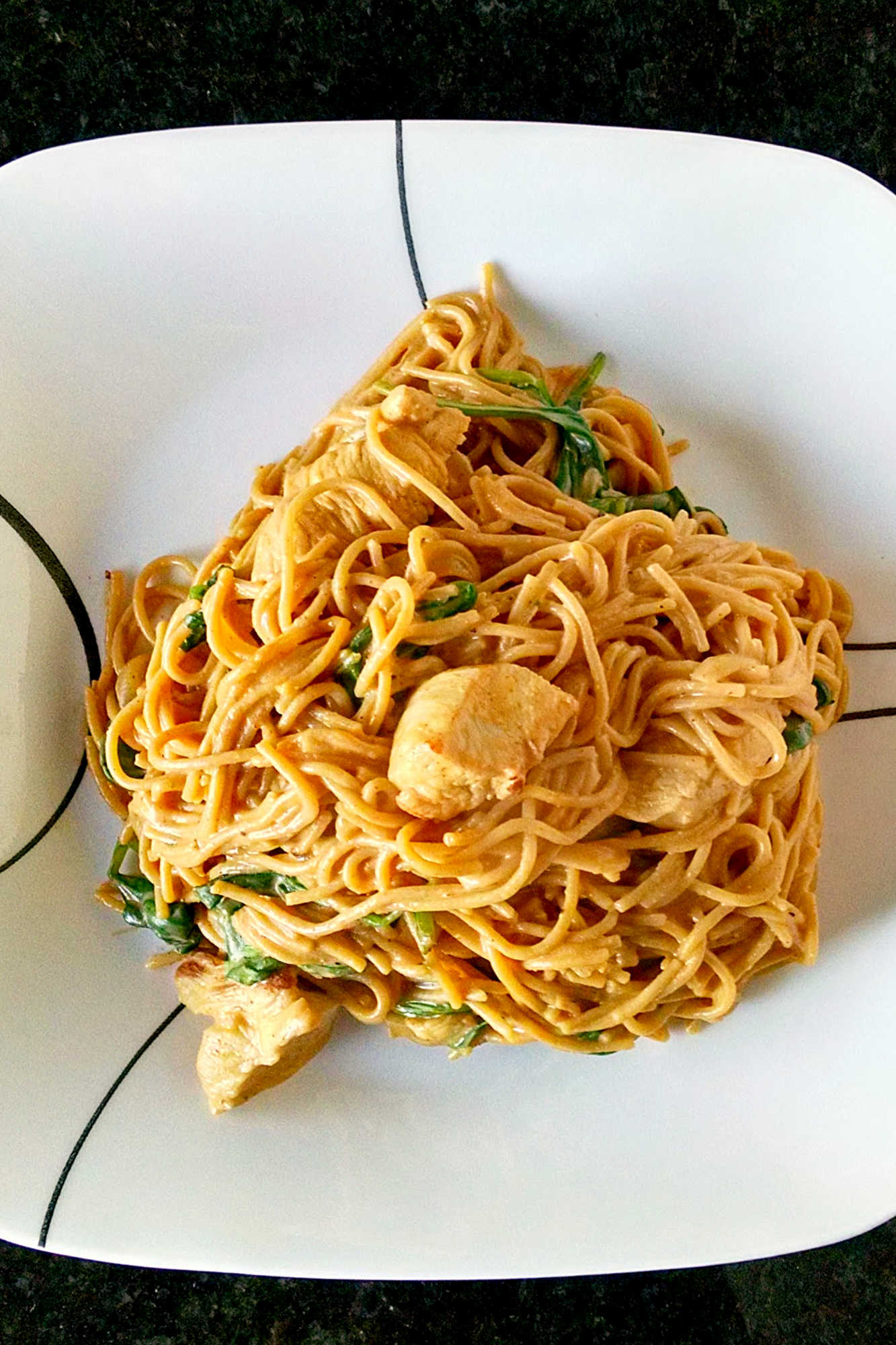This one pot meals makes weeknights a breeze! This One Pot Paprika Spinach Chicken is full of flavor and cooks so quick you’ll make week after week. #OnePotMeals #SpinachChicken #PaprikaPerfection #EasyDinnerIdeas #ComfortFood