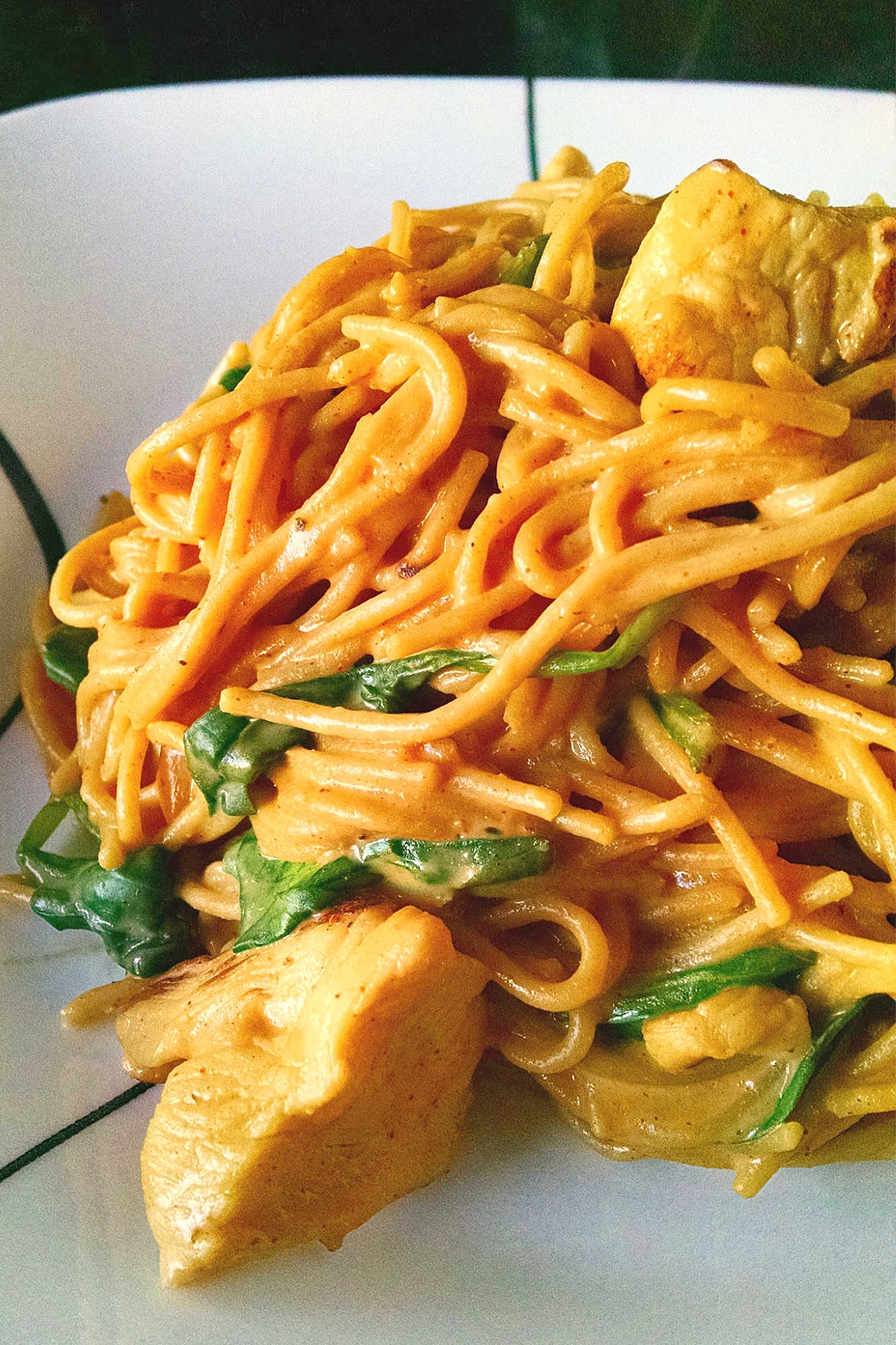 This one pot meals makes weeknights a breeze! This One Pot Paprika Spinach Chicken is full of flavor and cooks so quick you’ll make week after week. #OnePotMeals #SpinachChicken #PaprikaPerfection #EasyDinnerIdeas #ComfortFood