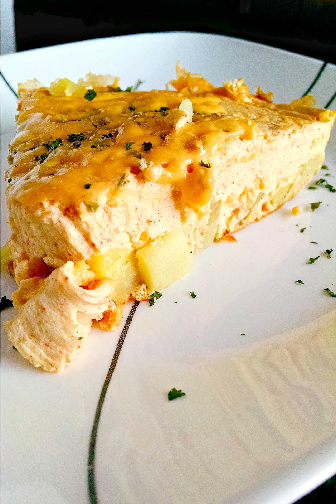 Elevate your breakfast game with this mouthwatering Twice Baked Potato Frittata recipe! Perfect for a lazy Sunday brunch or a weekday breakfast on the go. #TwiceBakedPotatoFrittata #BrinnerIdeas #EggCasserole #ComfortFoodLove #FoodieFavs #FrittataLoversUnite #EggcellentBrunchIdeas #FoodieFaves #PotatoPerfection #SavorySaturdays