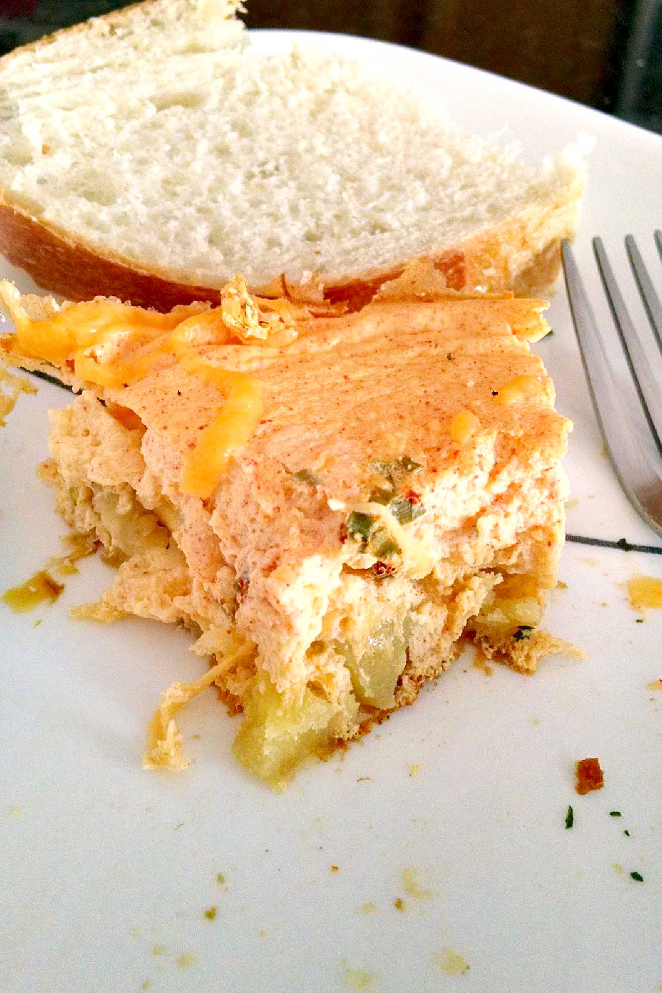 Elevate your breakfast game with this mouthwatering Twice Baked Potato Frittata recipe! Perfect for a lazy Sunday brunch or a weekday breakfast on the go. #TwiceBakedPotatoFrittata #BrinnerIdeas #EggCasserole #ComfortFoodLove #FoodieFavs #FrittataLoversUnite #EggcellentBrunchIdeas #FoodieFaves #PotatoPerfection #SavorySaturdays
