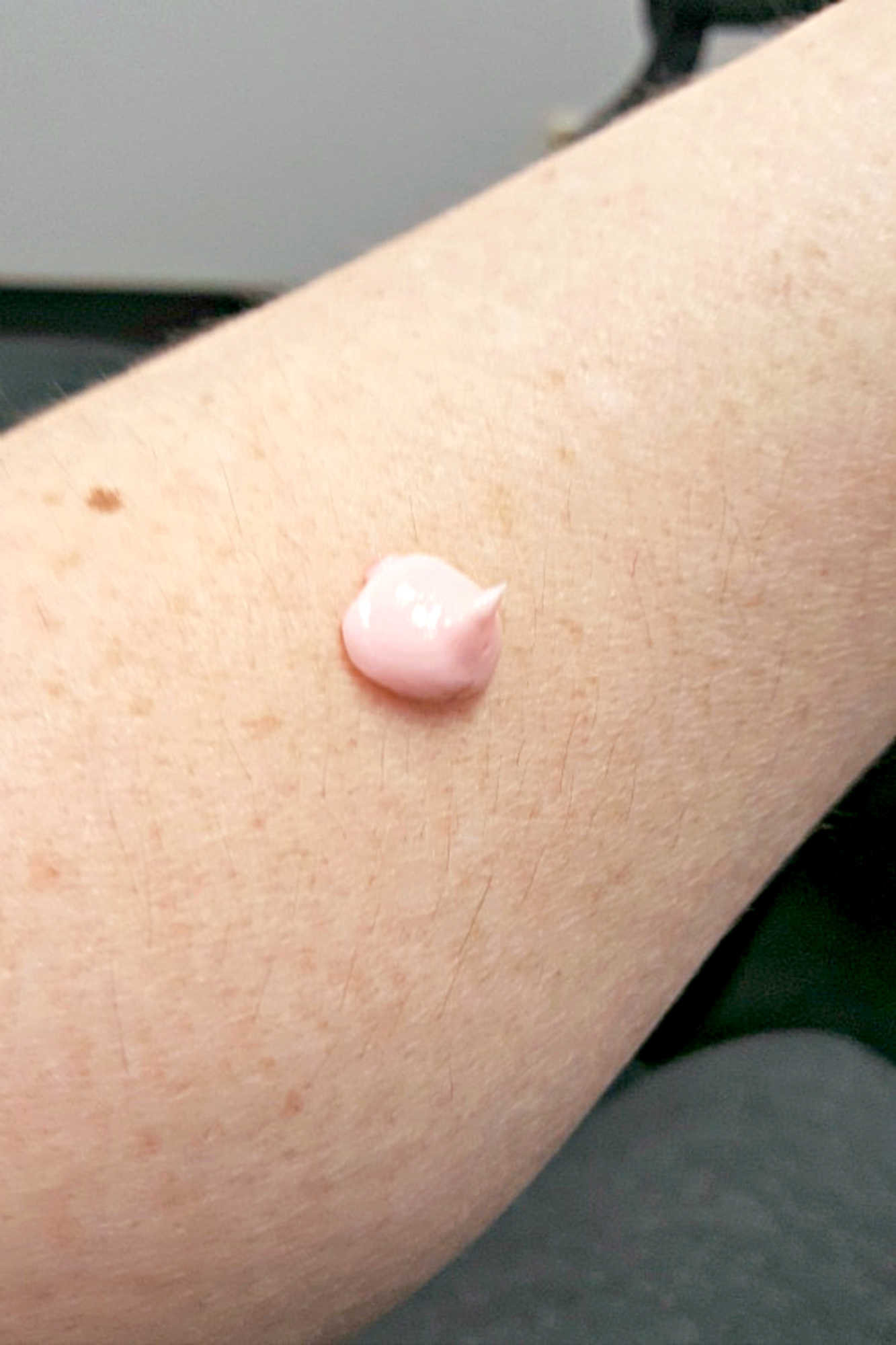 Looking for a simple and convenient way to get your daily dose of Vitamin B12? Check out our review of Vita Sciences Maxasorb Vitamin B12 Cream for a hassle-free solution! #VitaSciencesReview #MaxasorbB12Cream #VitaminB12Benefits #NaturalVitaminCream #HealthySkinSolutions