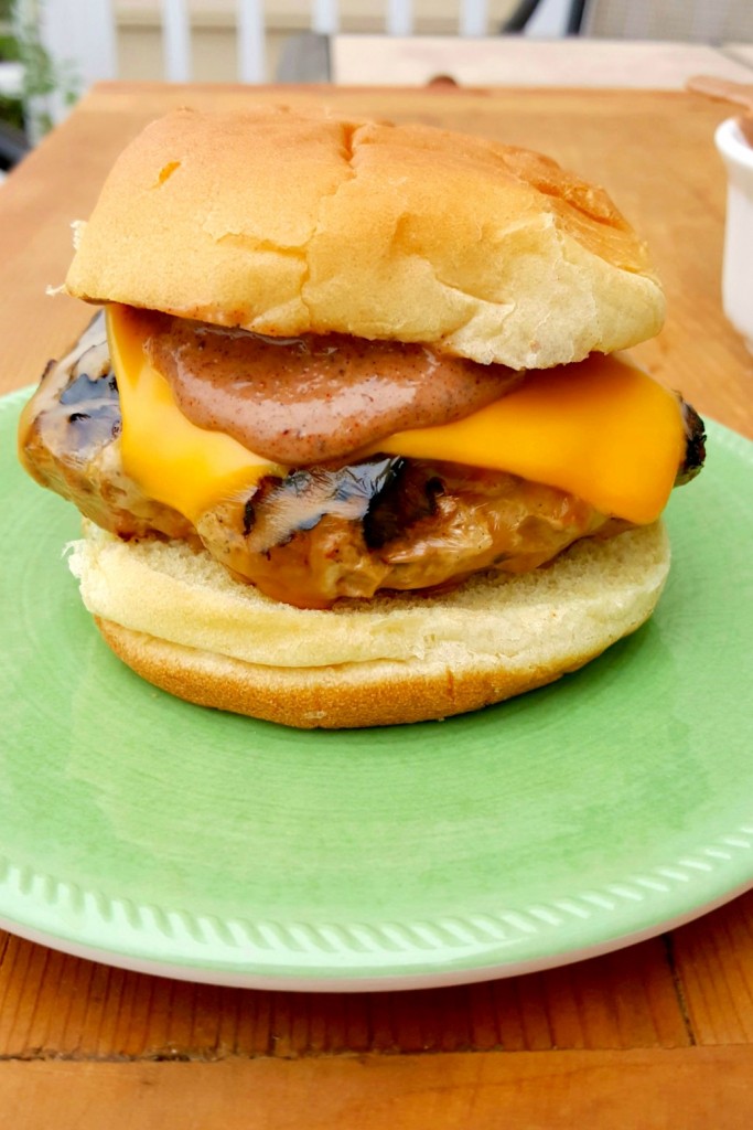 Turkapple Burgers with Yumback Sauce have ground turkey, apples, onions, and jalapenos topped with a delicious yumback sauce made with Blueberry White Pepper fruit ketchup. They're flavor packed and perfect for Memorial Day!