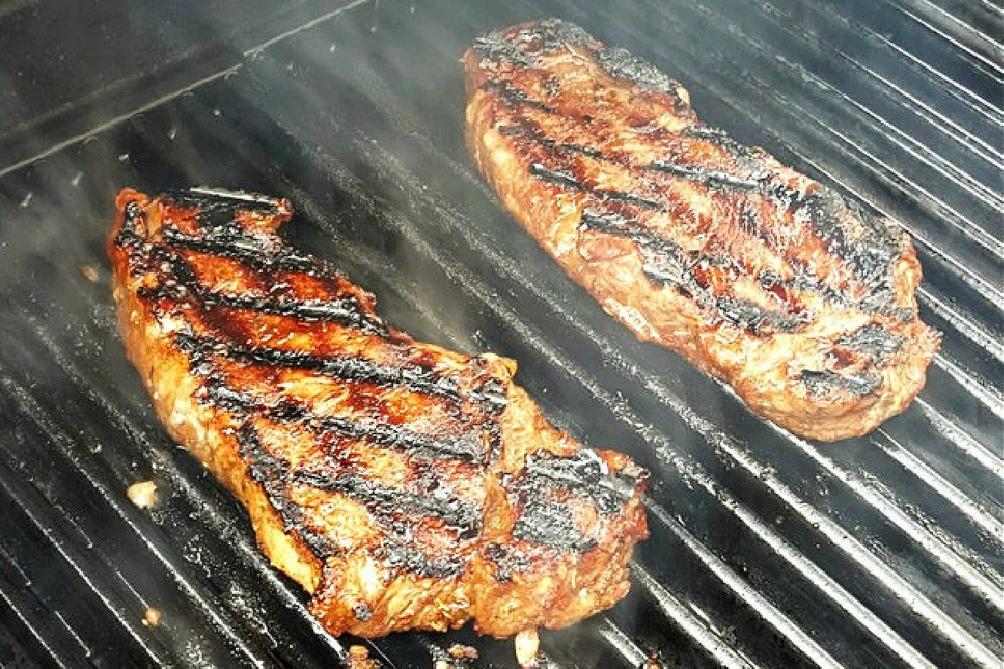 It's marinating time! 🍴Sink your teeth into the deliciousness of drunken marinated steak. It will having you craving for more! Indulge yourself! #drunkensteak #marinatedsteak #stripsteak #SteakLoversUnite #MeatMavericks #MarinatedMasterpiece #FoodieFrenzy #SizzleAndSavor #MarinatedMeats #BoozyBBQ #MeatMarinadeMaster #GrillAndChill