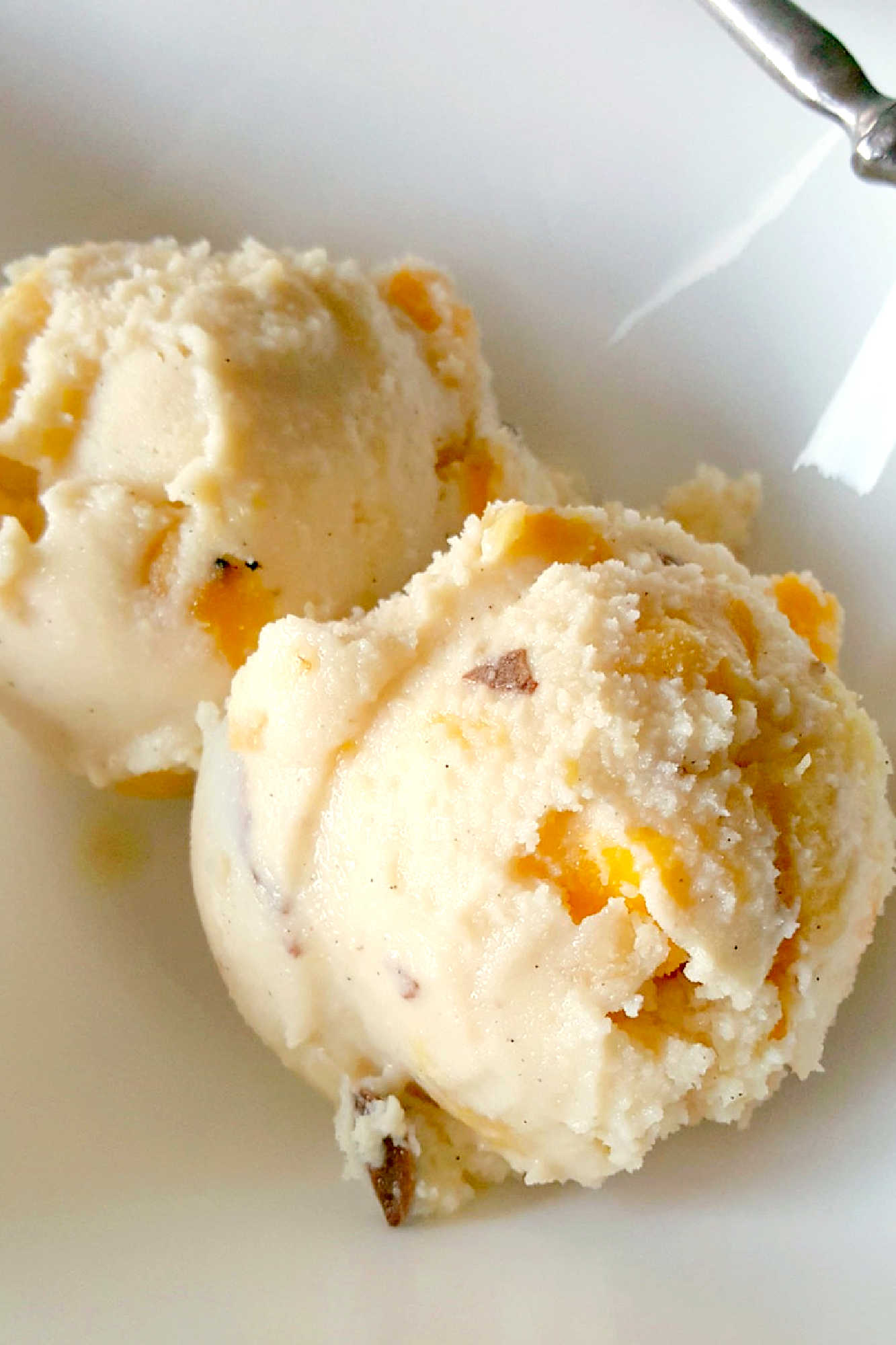 Craving something sweet and refreshing? Look no further! This tropical frozen yogurt will transport you to a beach paradise with every bite. 🍍🍦🌴 #TropicalTreats #FroYoVibes #HealthyDesserts #IslandFlavors #SummerSweets #TropicalFrozenYogurt #HealthyTreats #FrozenFaves #SummerSnacks #YogurtObsessed